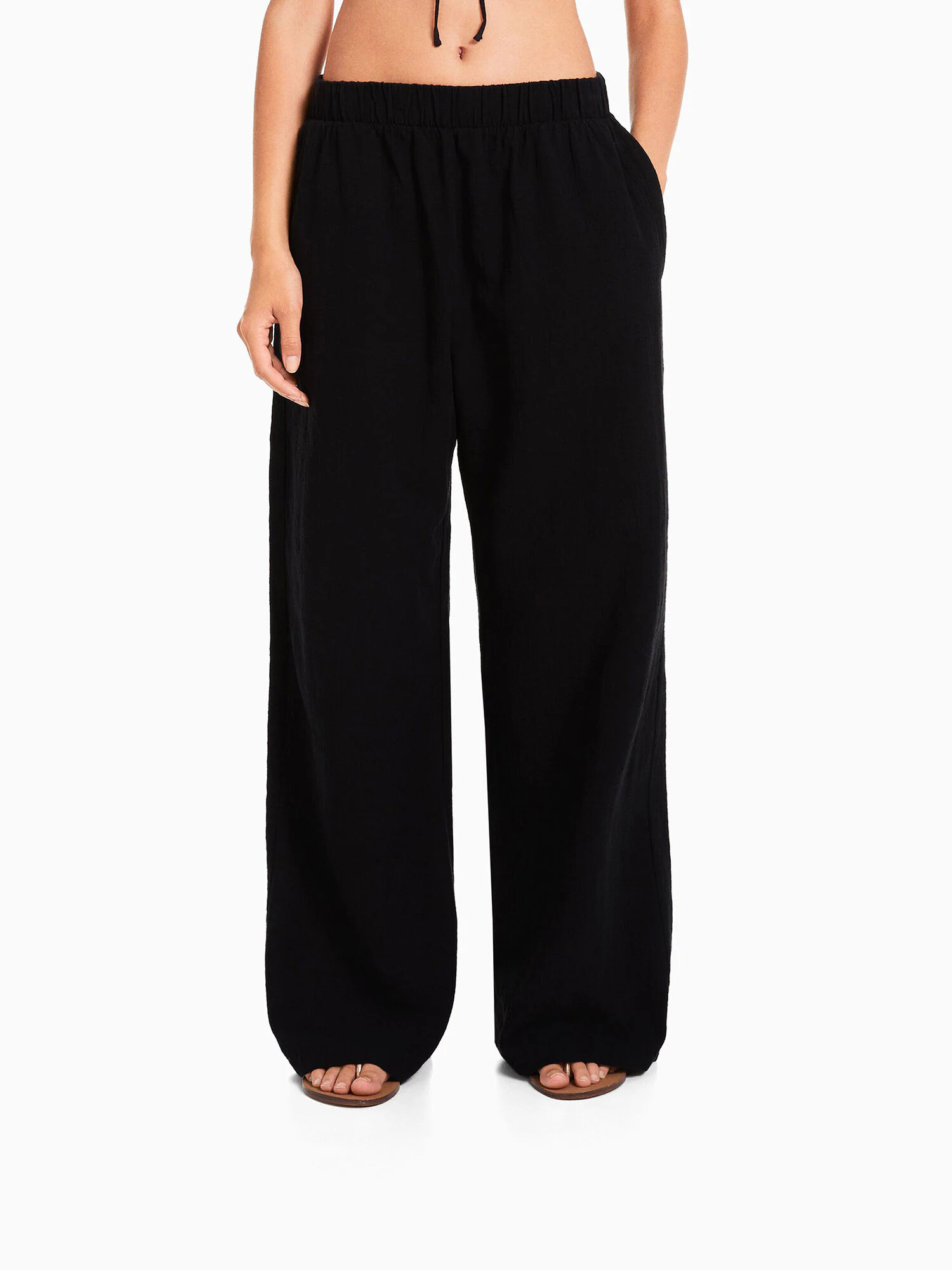 Bershka Pantaloni negru - Pled.ro