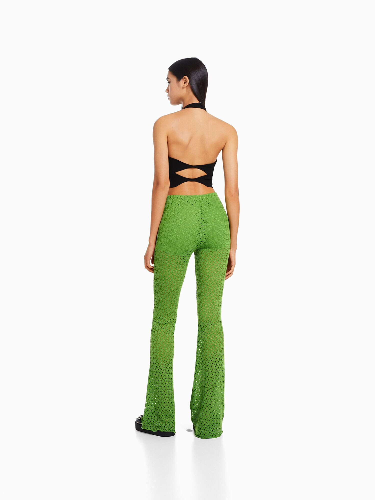 Bershka Pantaloni verde - Pled.ro