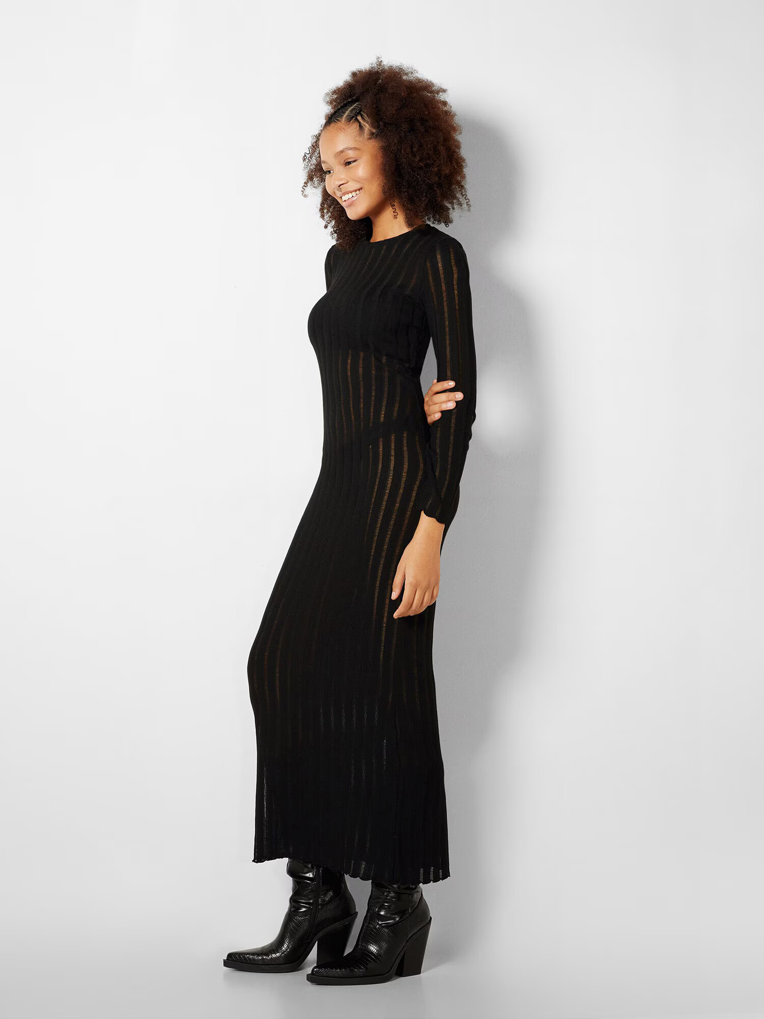 Bershka Rochie tricotat negru - Pled.ro