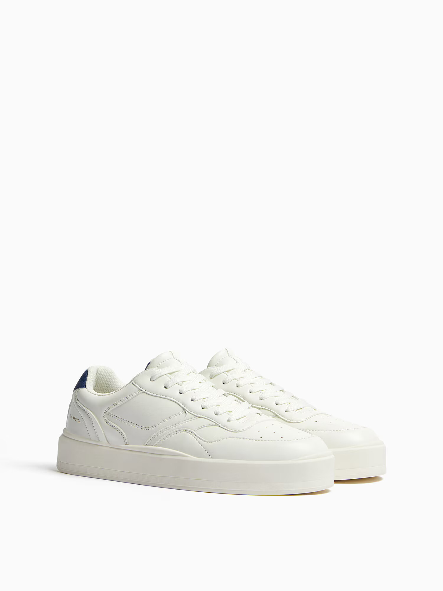 Bershka Sneaker low bleumarin / alb - Pled.ro