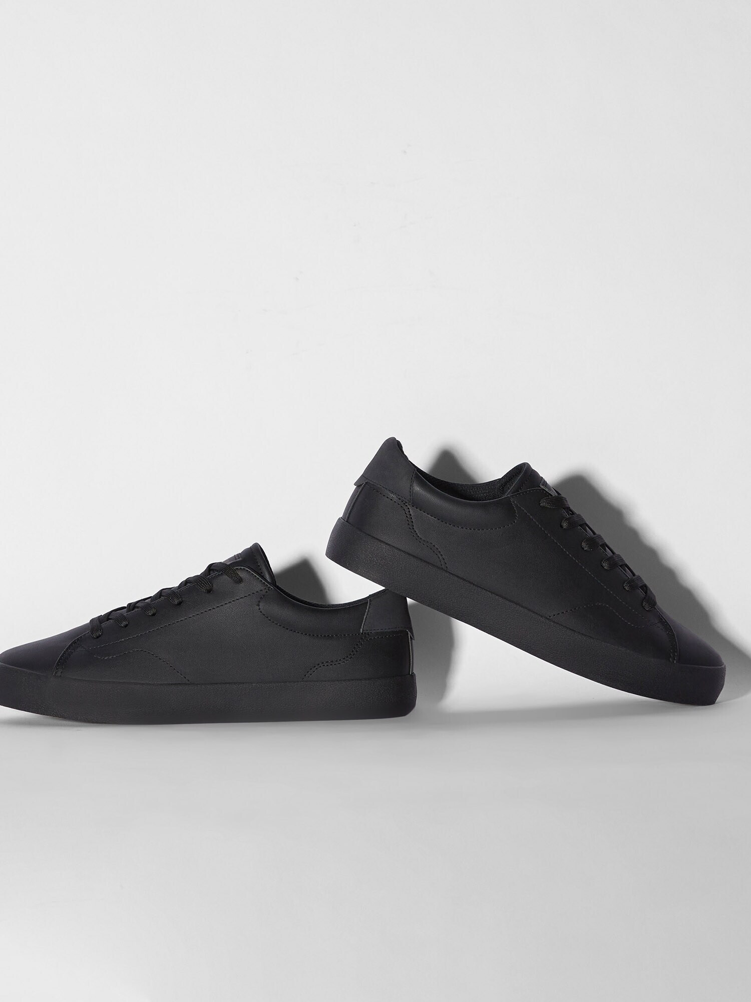 Bershka Sneaker low negru - Pled.ro