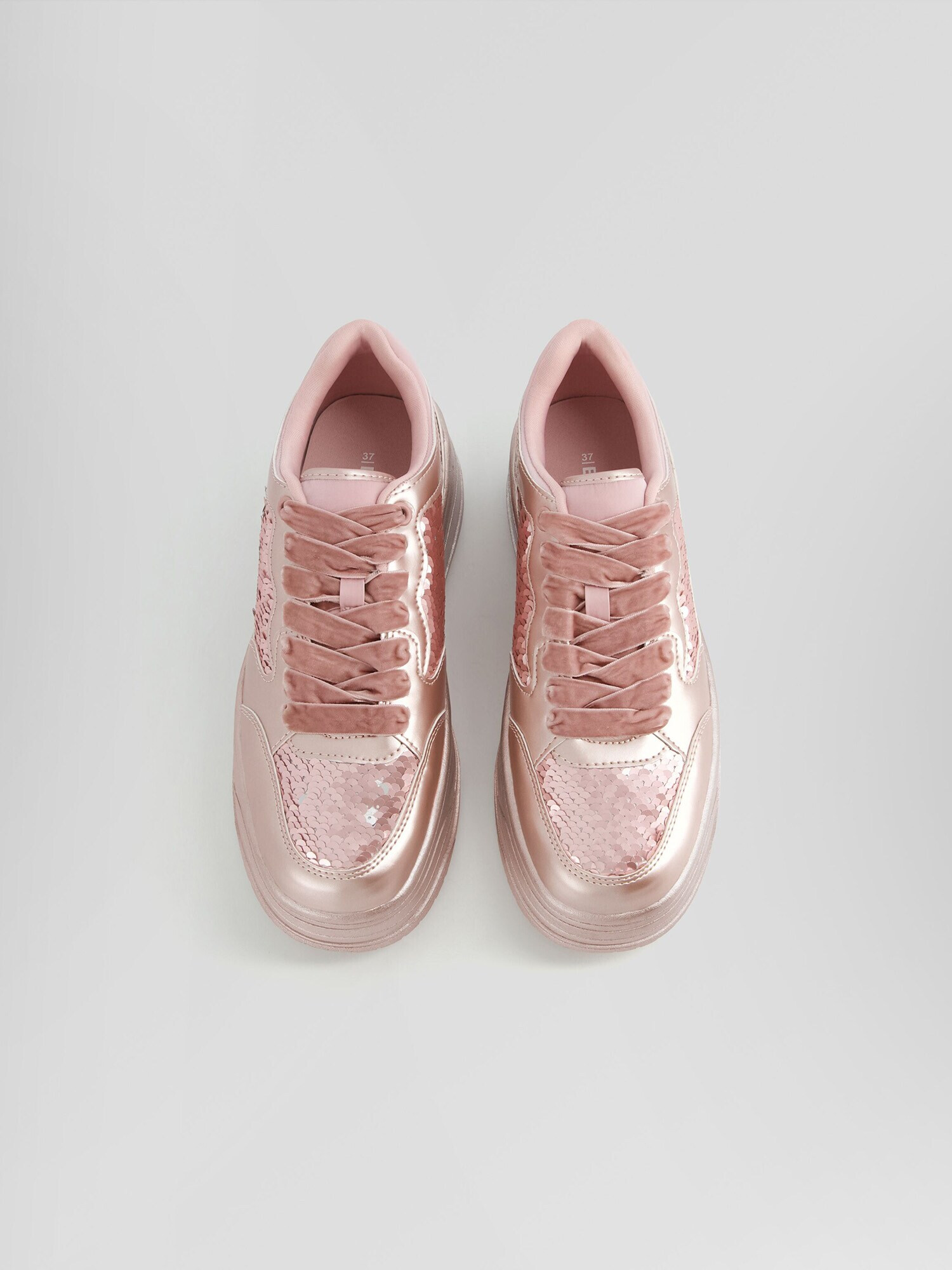 Bershka Sneaker low roz deschis - Pled.ro