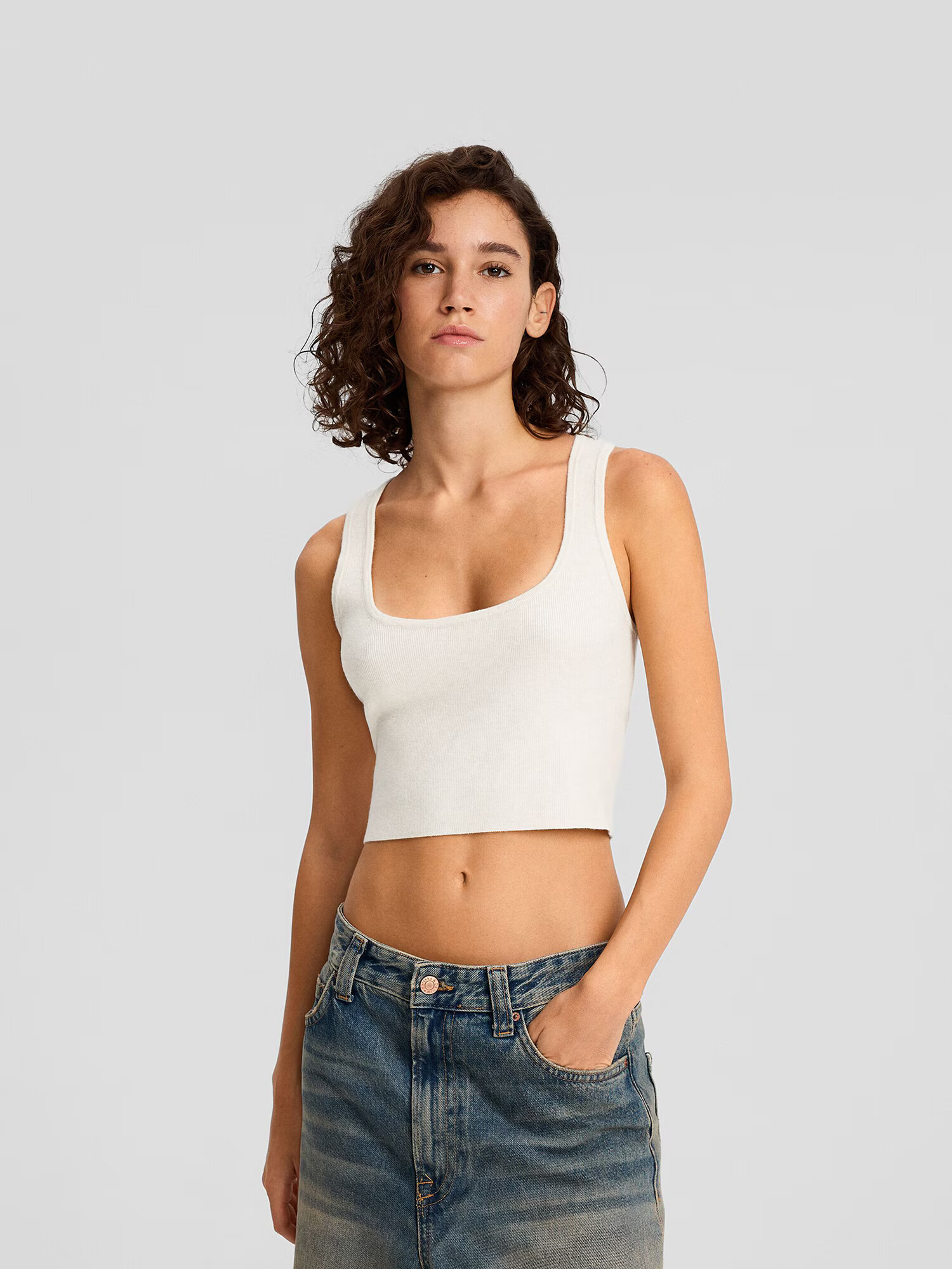 Bershka Top brodat alb murdar - Pled.ro