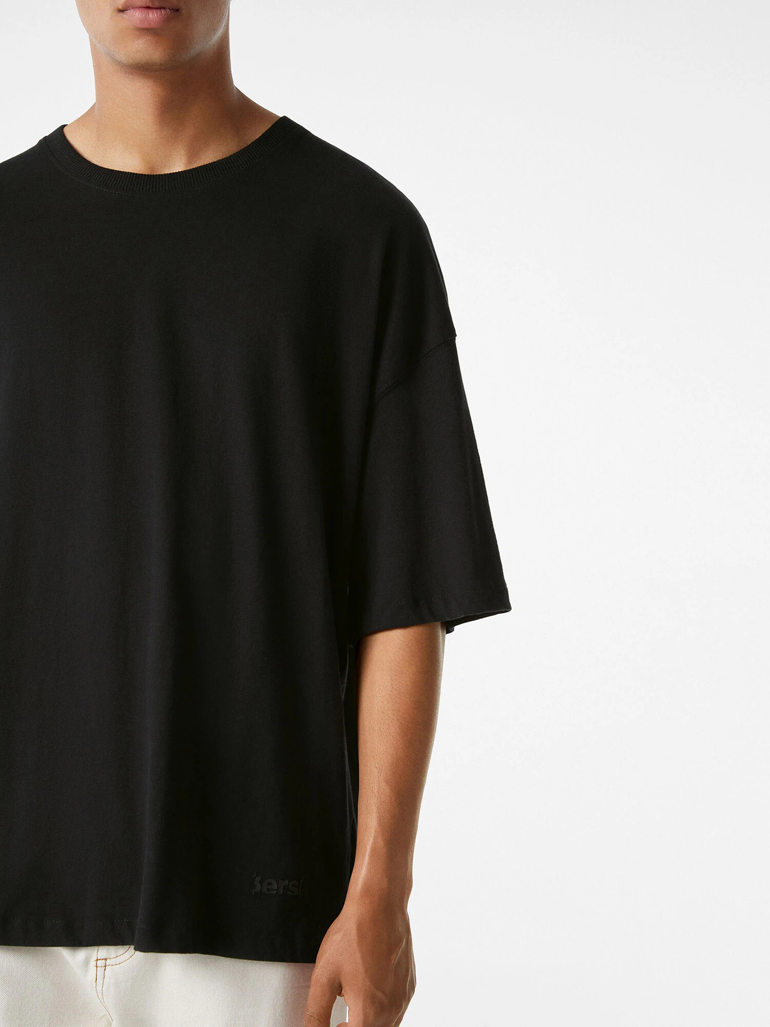 Bershka Tricou negru - Pled.ro