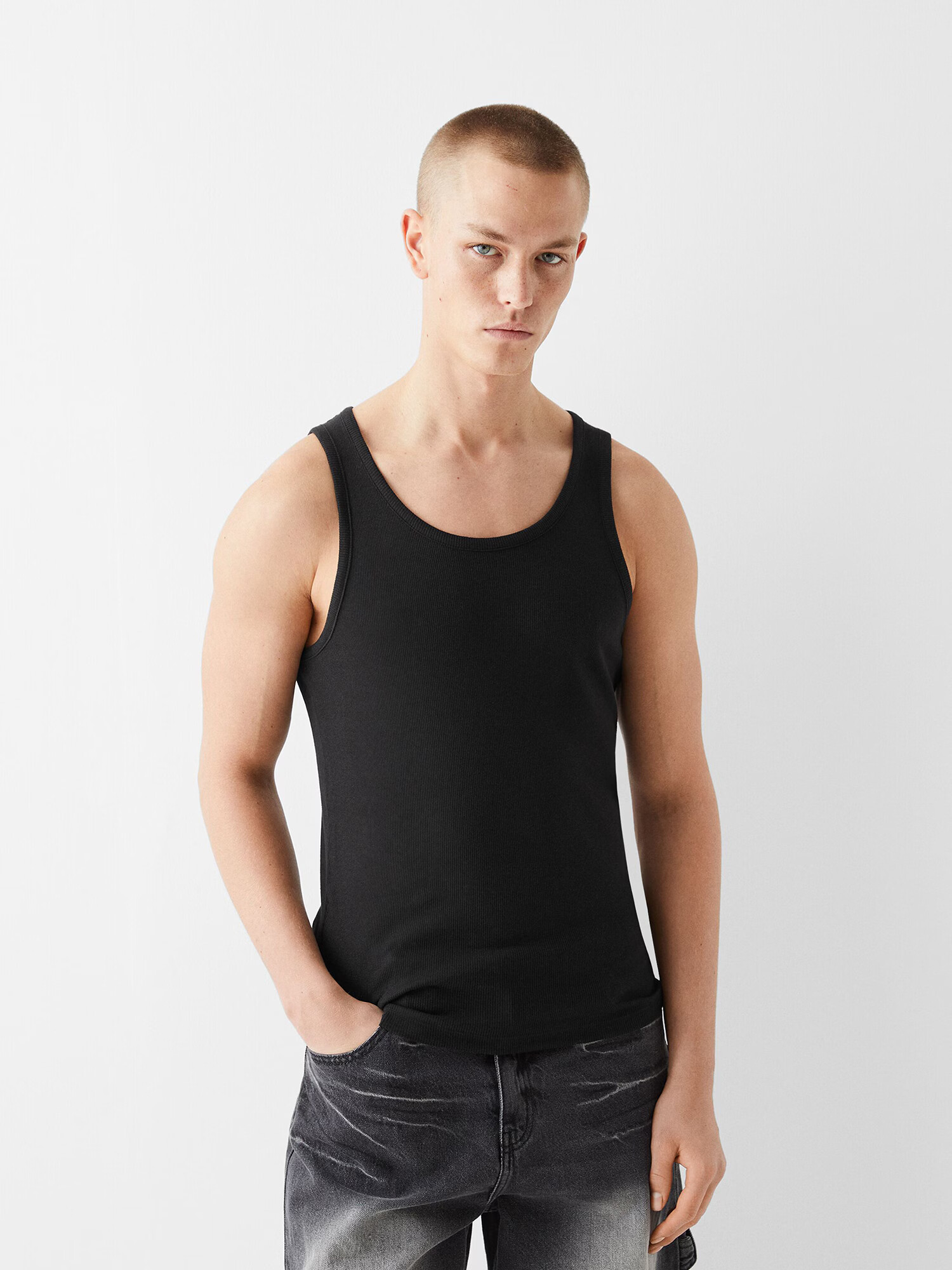 Bershka Tricou negru - Pled.ro