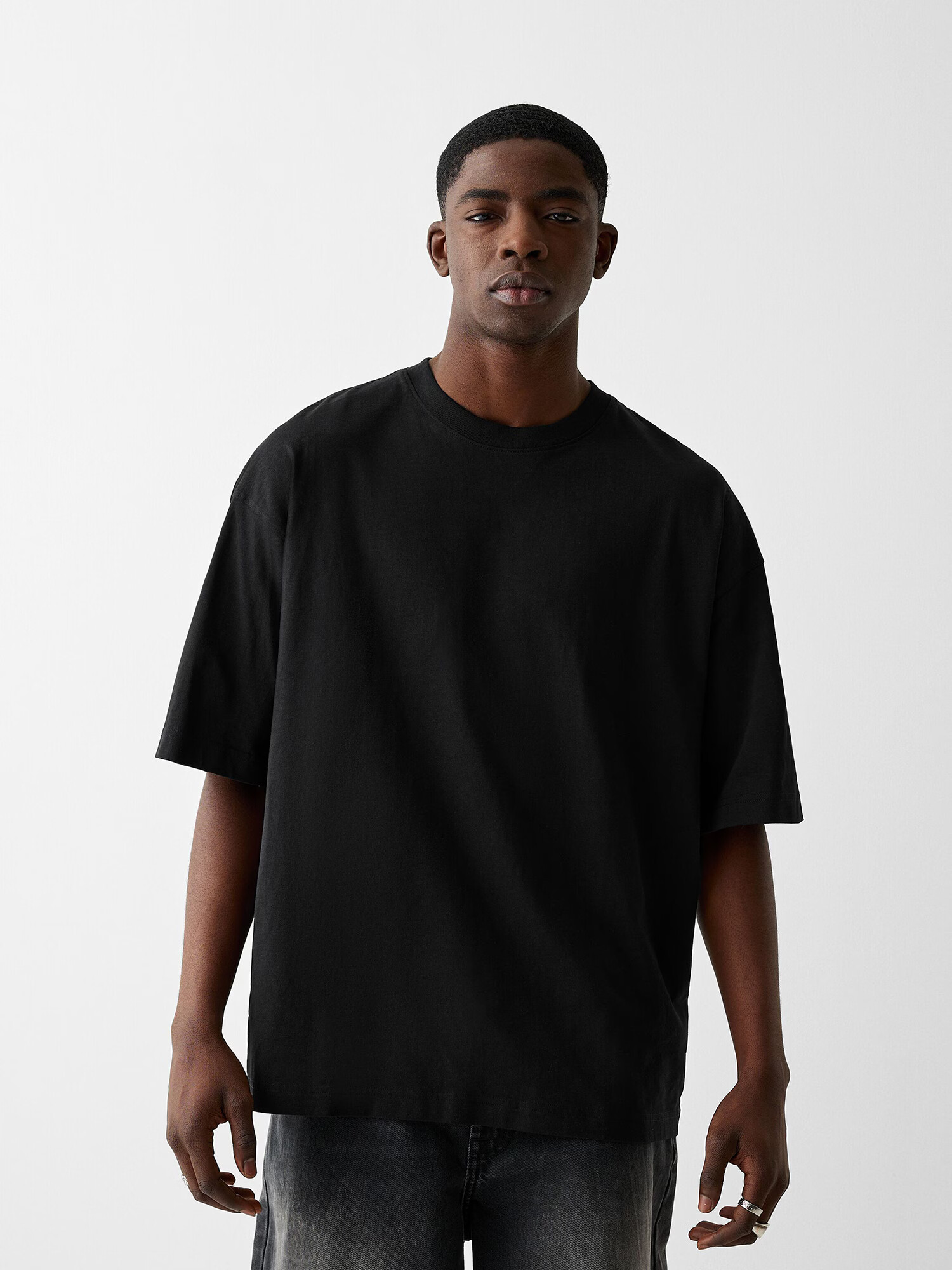 Bershka Tricou negru - Pled.ro