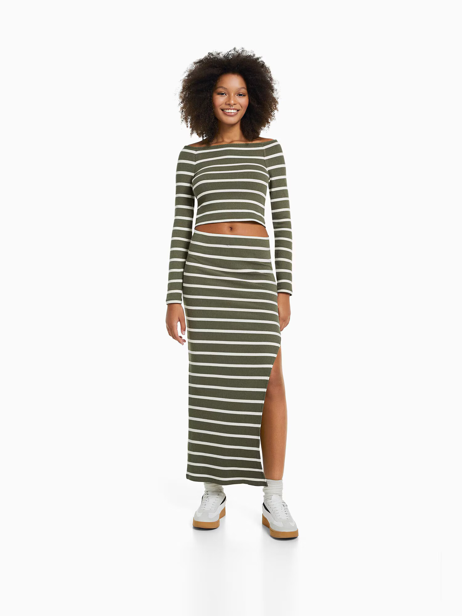 Bershka Tricou verde închis / alb - Pled.ro