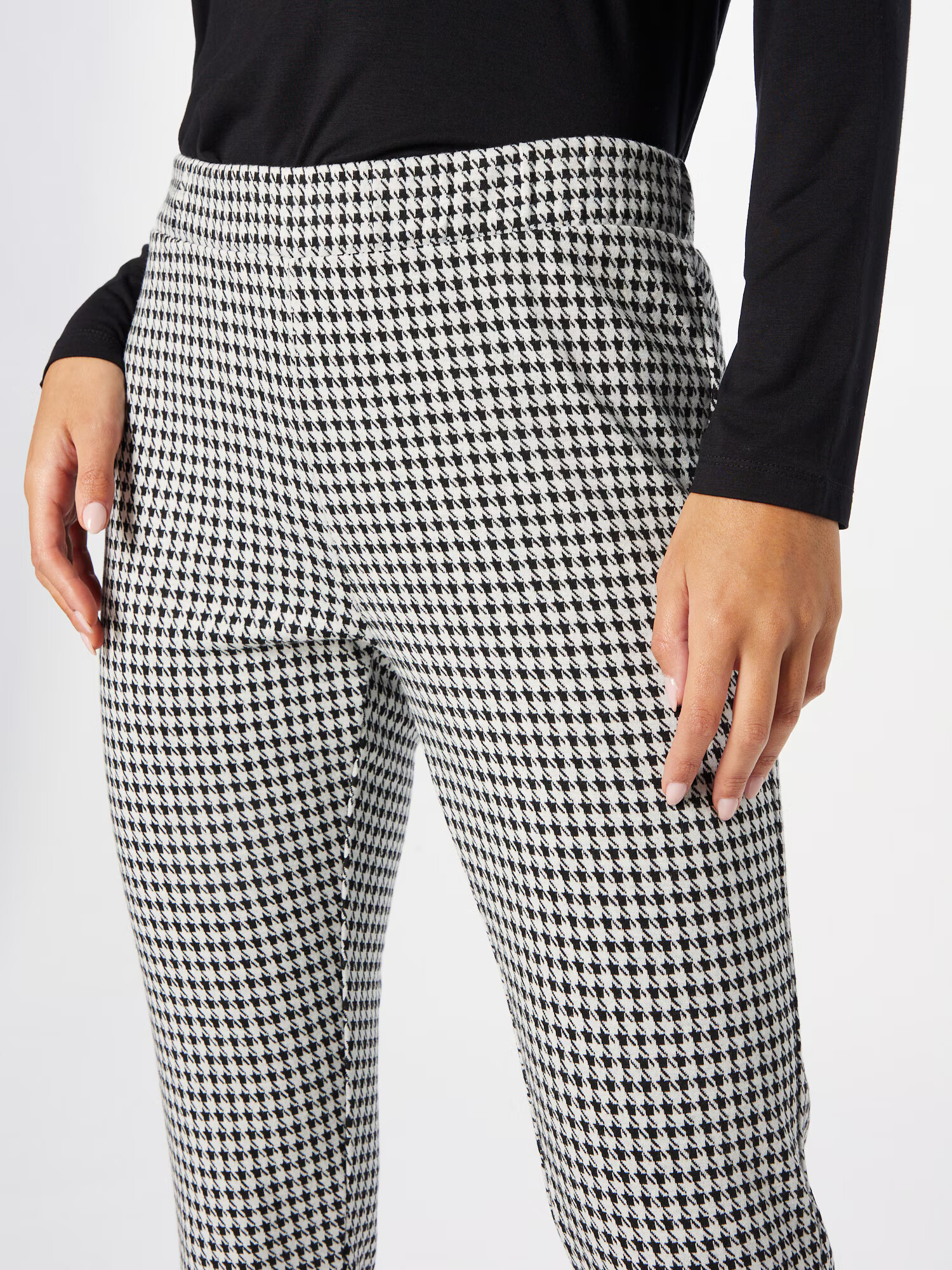 BLUE SEVEN Pantaloni negru / alb - Pled.ro