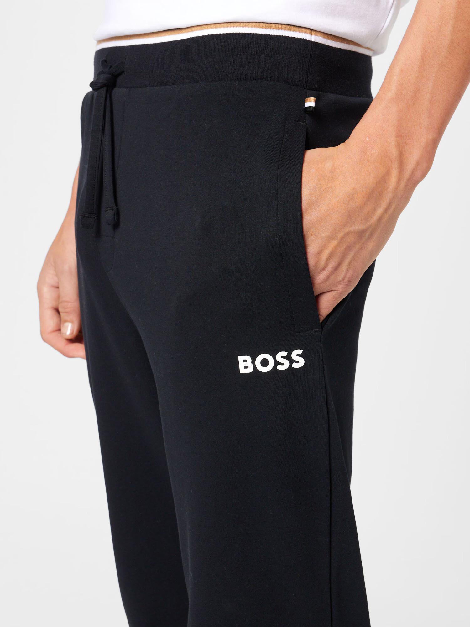 BOSS Black Pantaloni maro deschis / negru / alb - Pled.ro