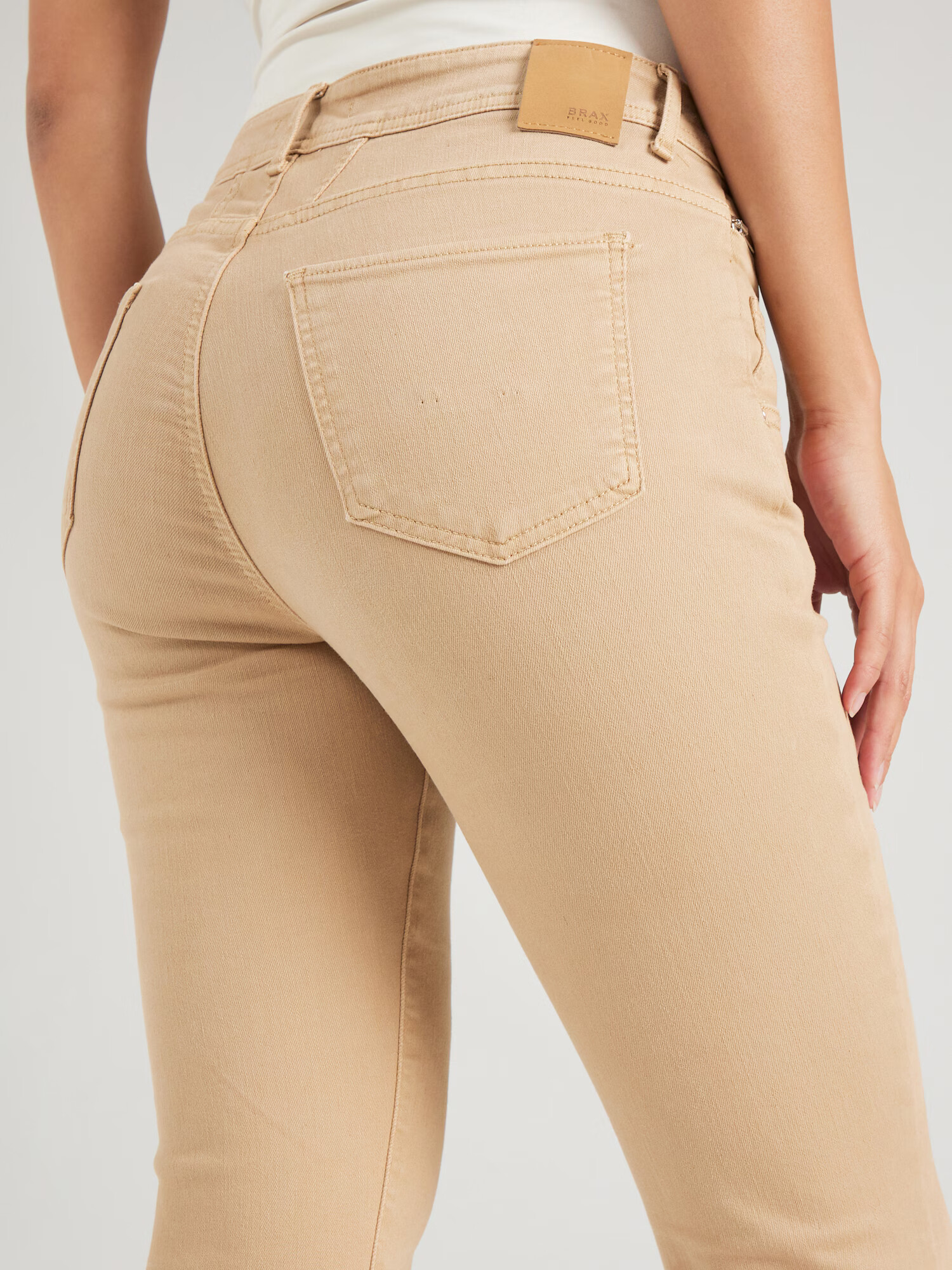 BRAX Pantaloni 'SHAKIRA' maro caramel / maro deschis - Pled.ro