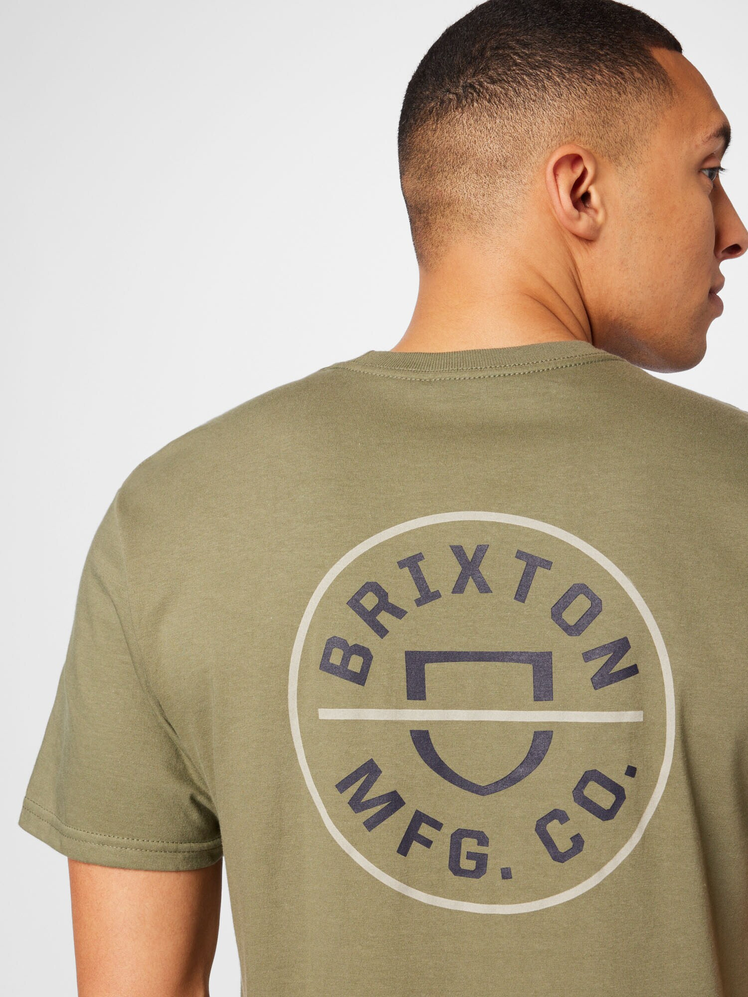 Brixton Tricou 'CREST' oliv / negru / alb - Pled.ro