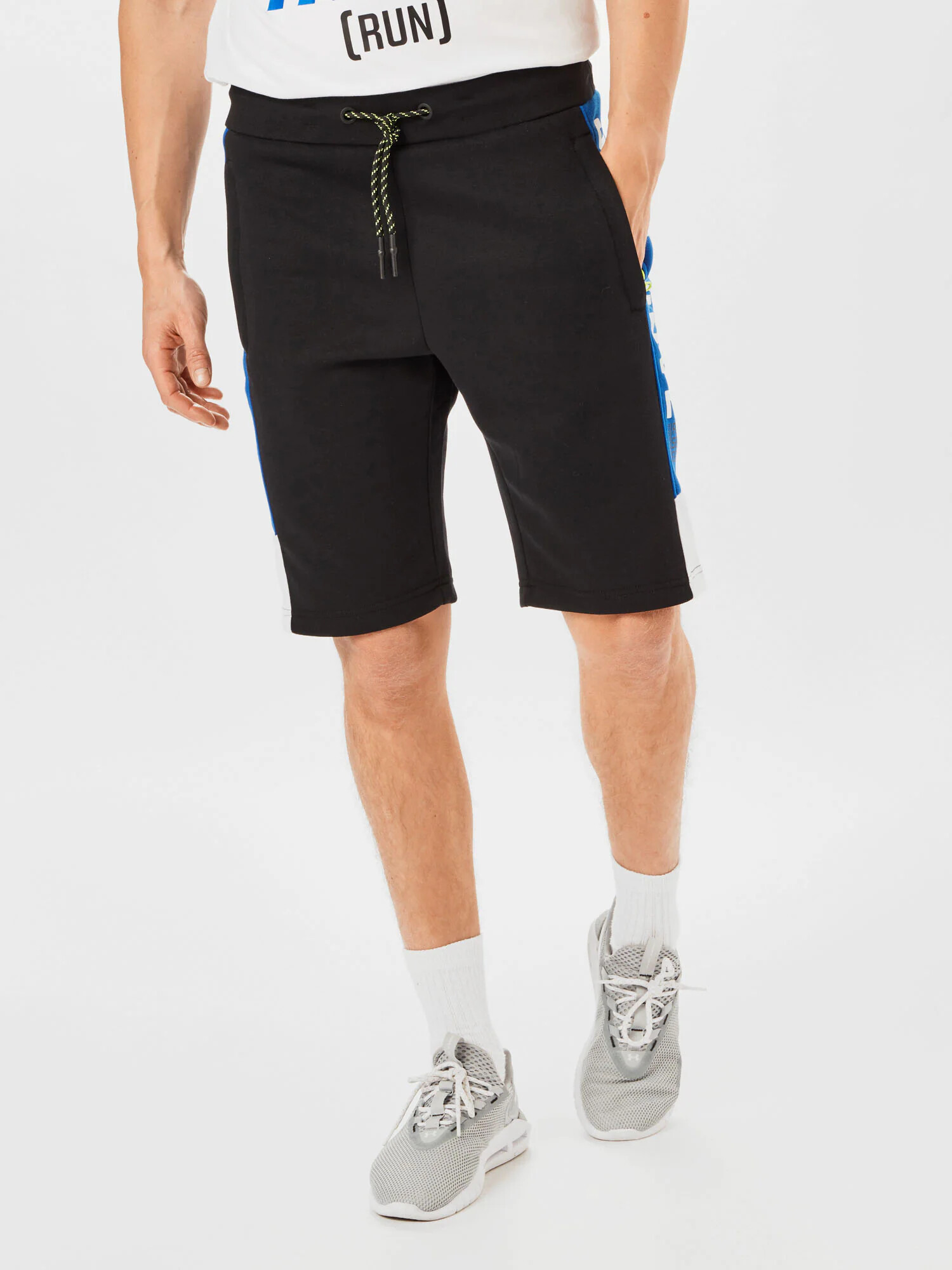 CAMP DAVID Pantaloni albastru regal / galben neon / negru / alb - Pled.ro