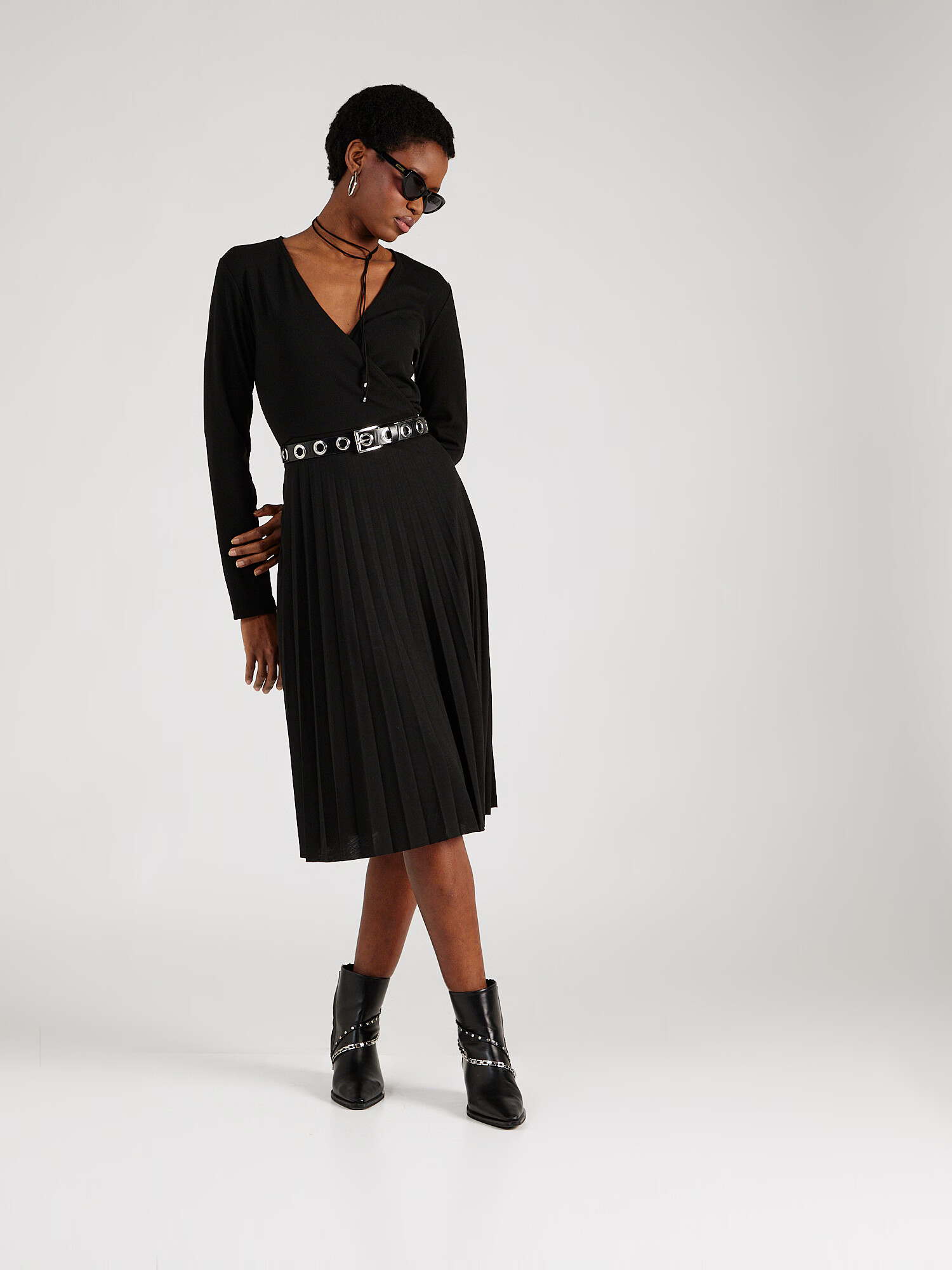 Cartoon Rochie negru - Pled.ro