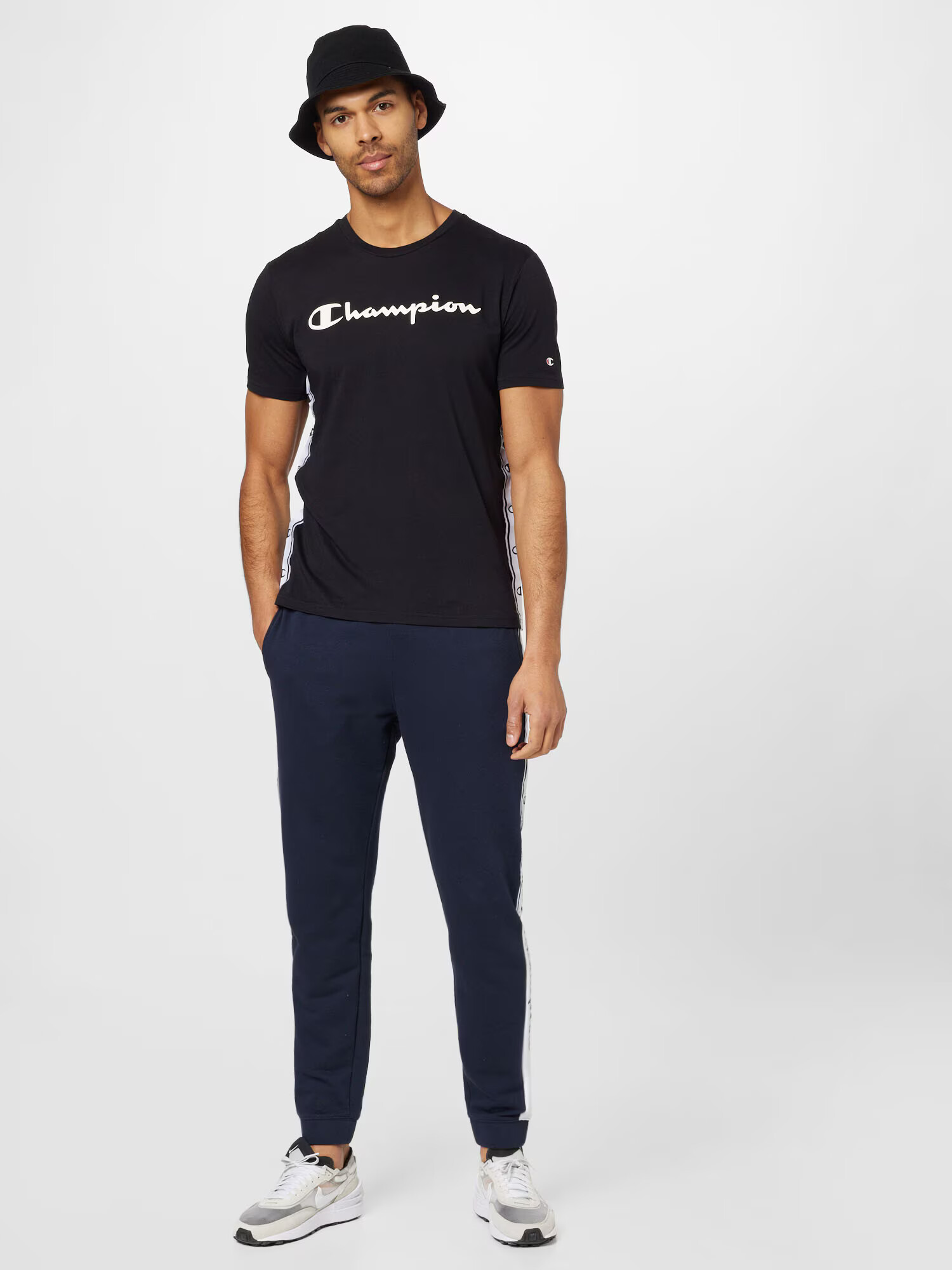 Champion Authentic Athletic Apparel Pantaloni bleumarin / alb - Pled.ro