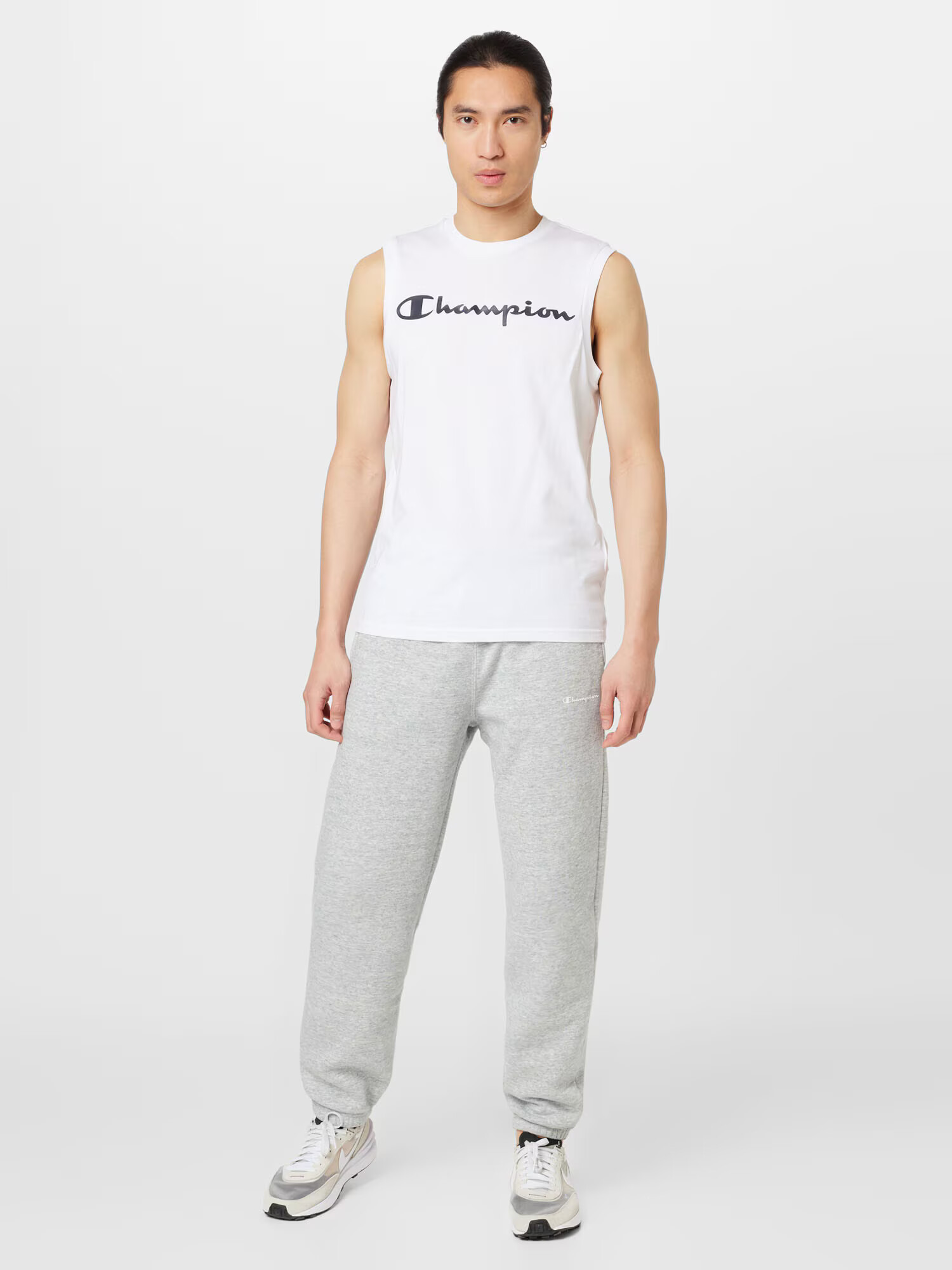 Champion Authentic Athletic Apparel Pantaloni gri deschis - Pled.ro