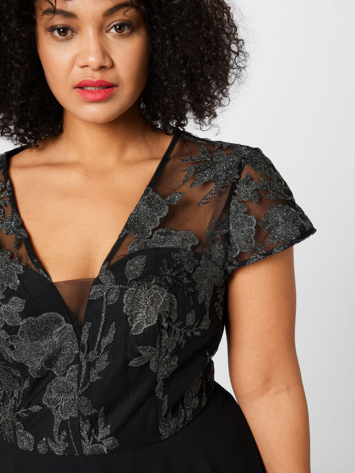 Chi Chi Curve Rochie de cocktail gri argintiu / negru - Pled.ro