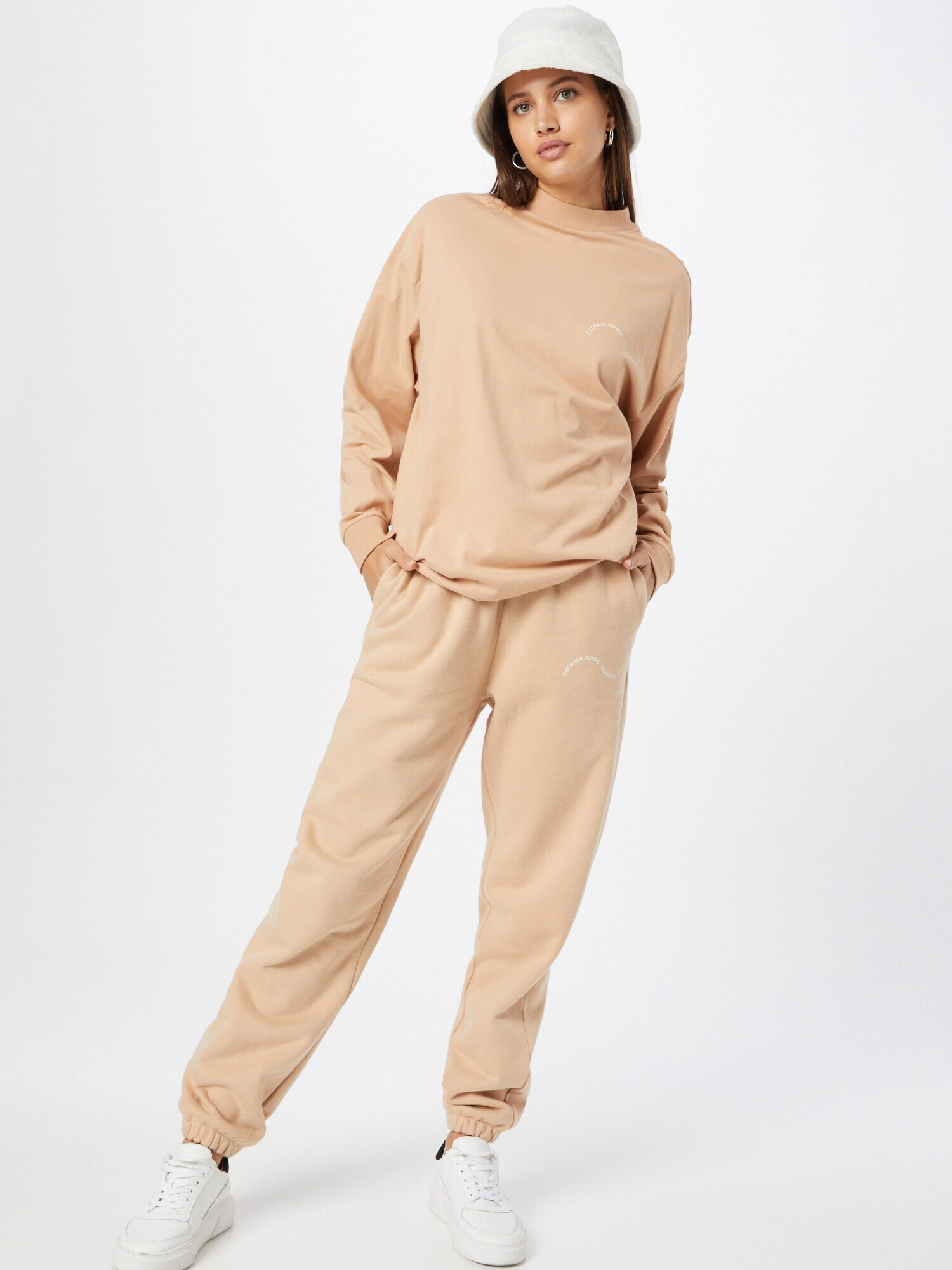 Comfort Studio by Catwalk Junkie Pantaloni 'EASY GOING' bej - Pled.ro