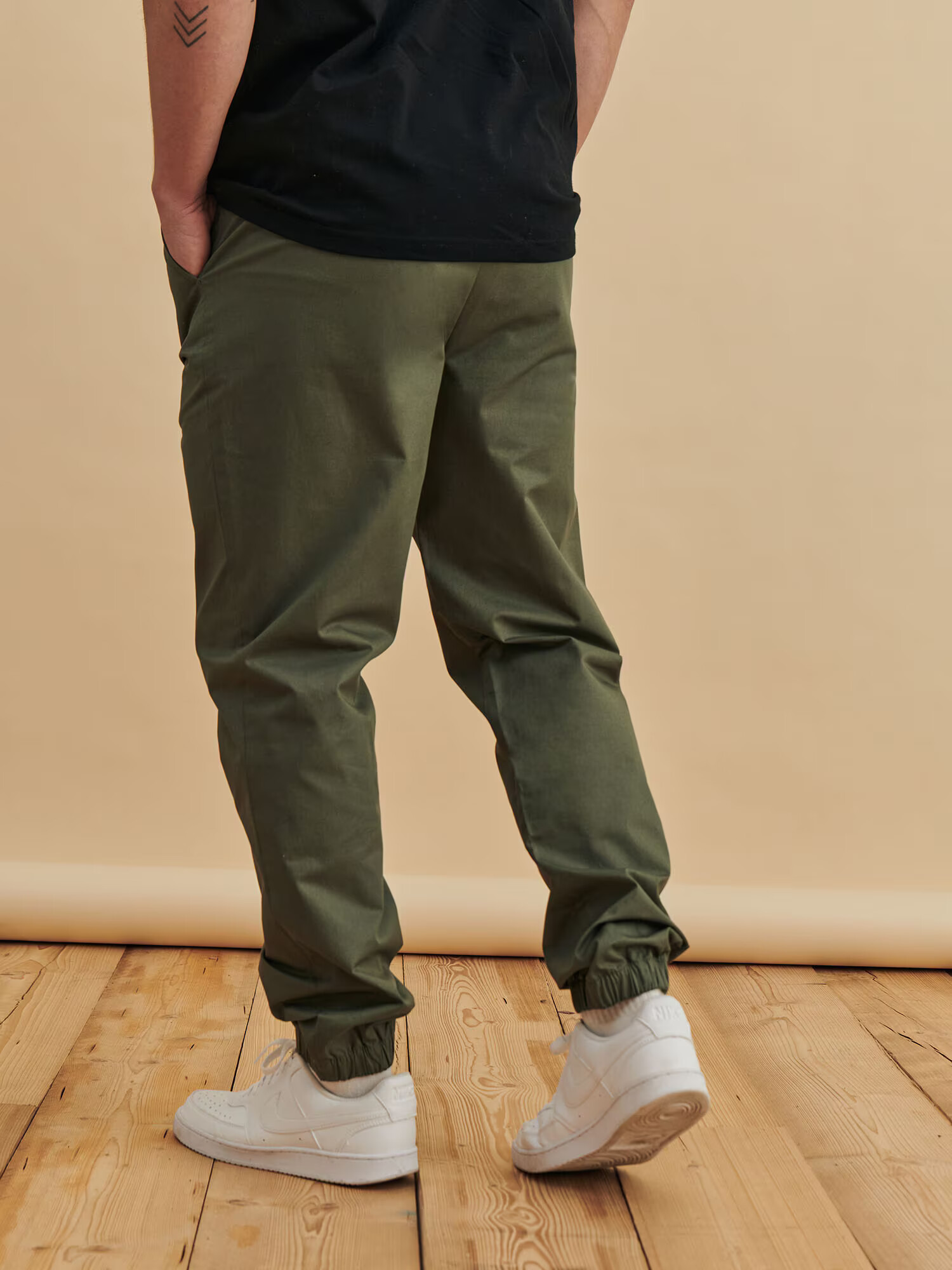 DAN FOX APPAREL Pantaloni 'Julian' kaki - Pled.ro