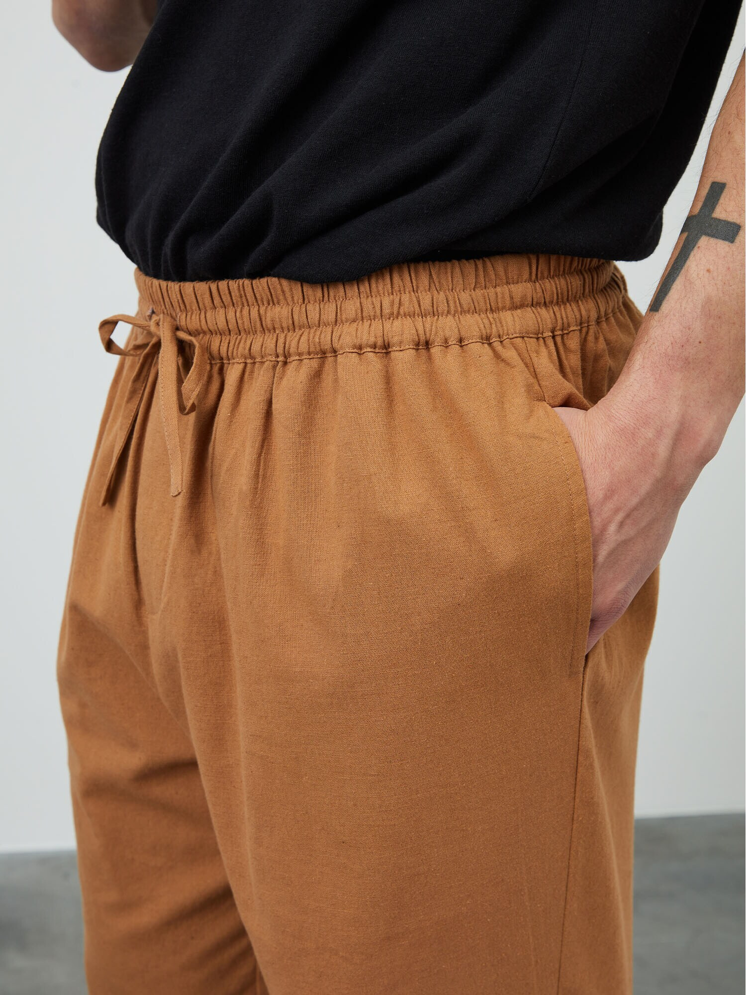 DAN FOX APPAREL Pantaloni 'Kai' maro deschis - Pled.ro