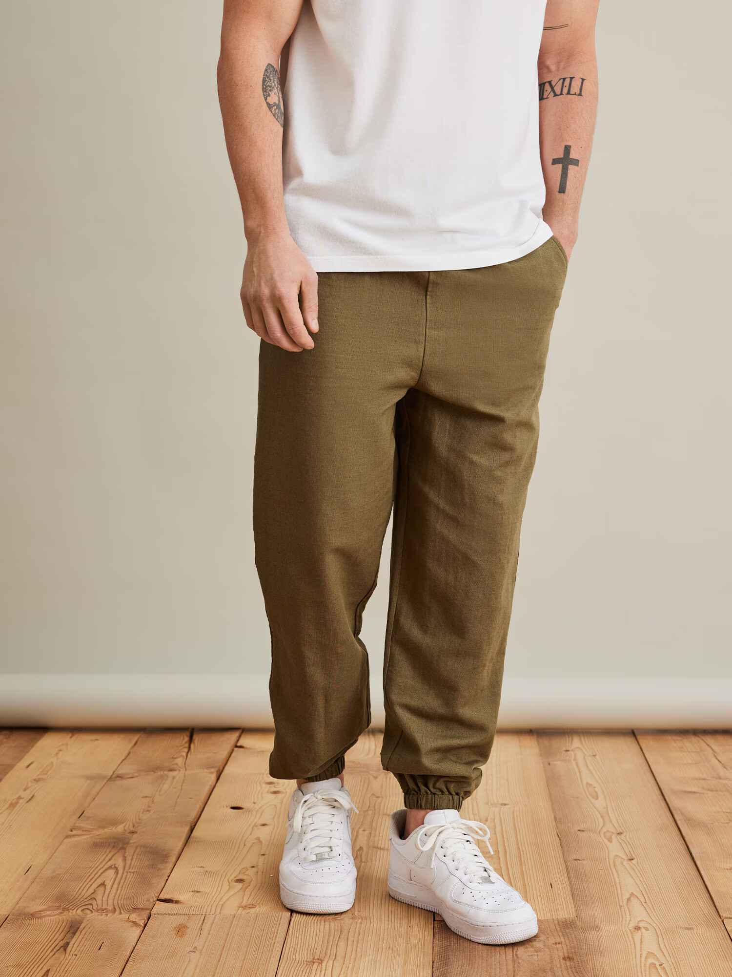 DAN FOX APPAREL Pantaloni 'Luca' kaki - Pled.ro