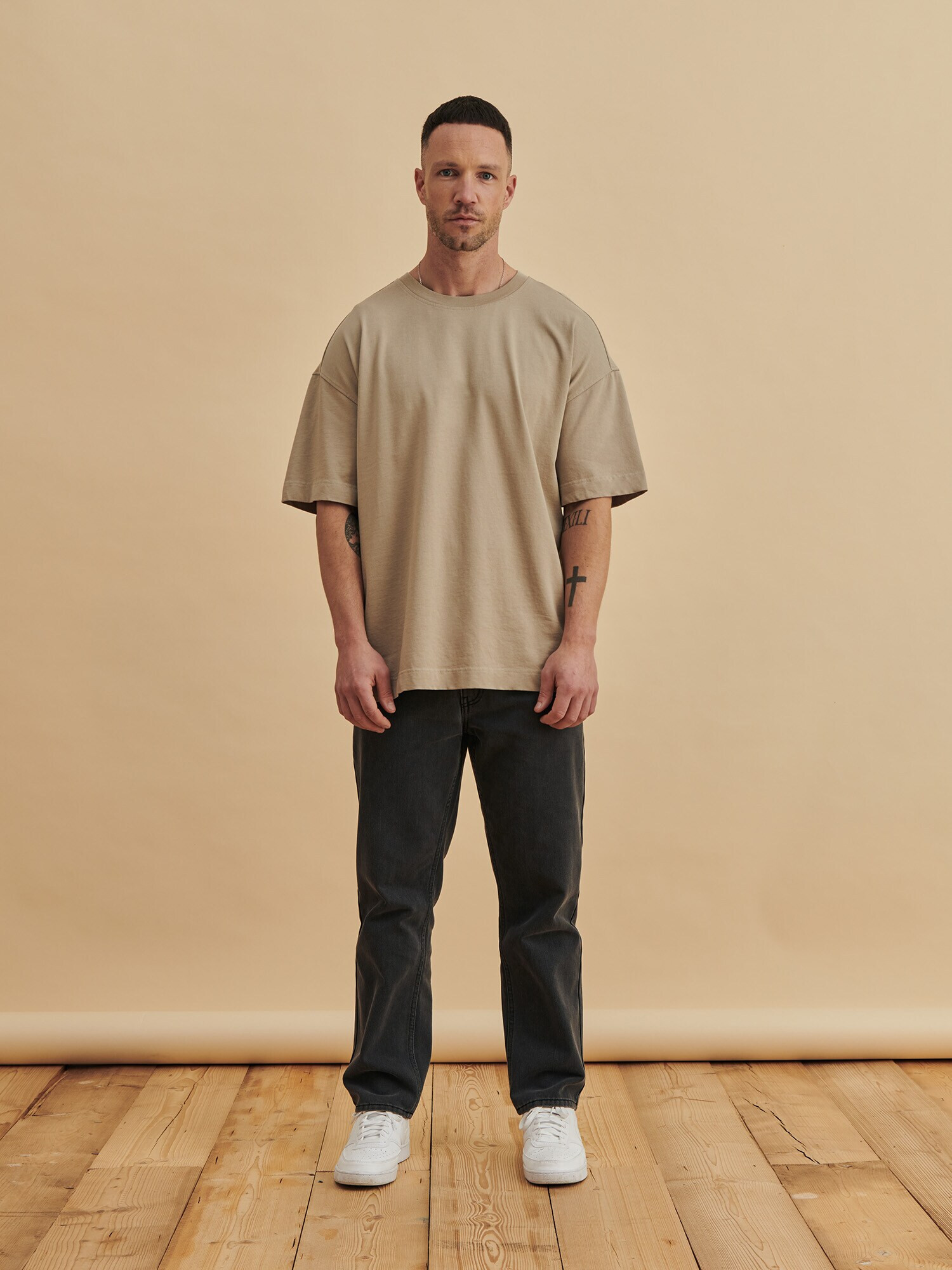 DAN FOX APPAREL Tricou 'Erik' gri taupe - Pled.ro