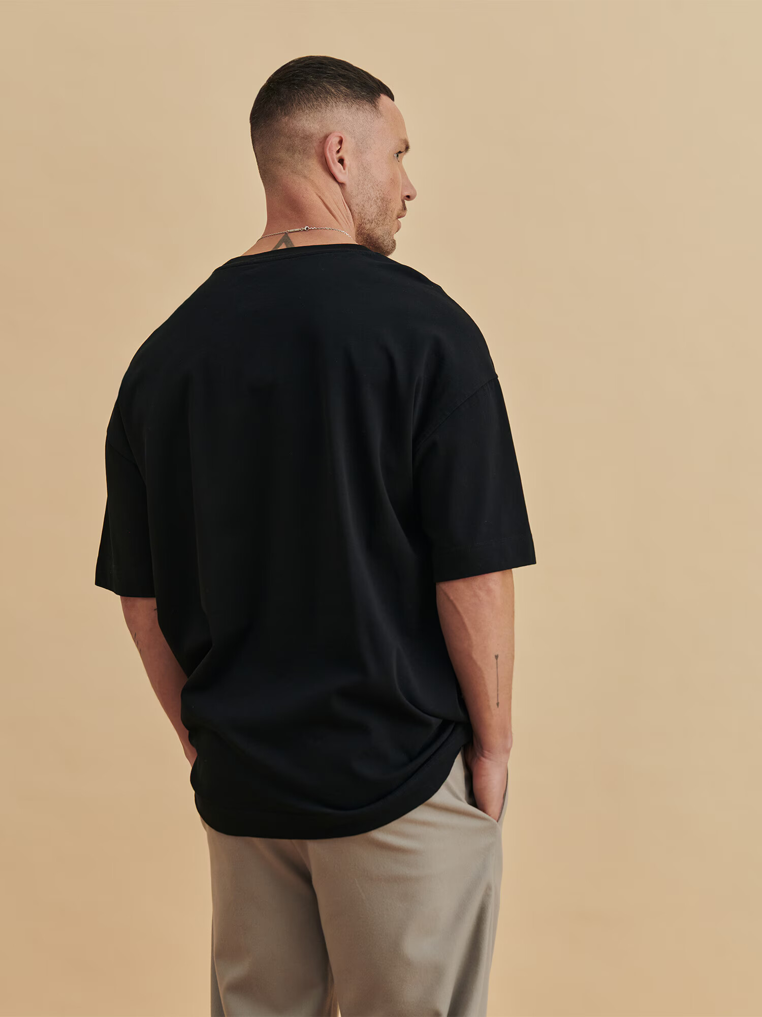 DAN FOX APPAREL Tricou 'Erik' negru - Pled.ro