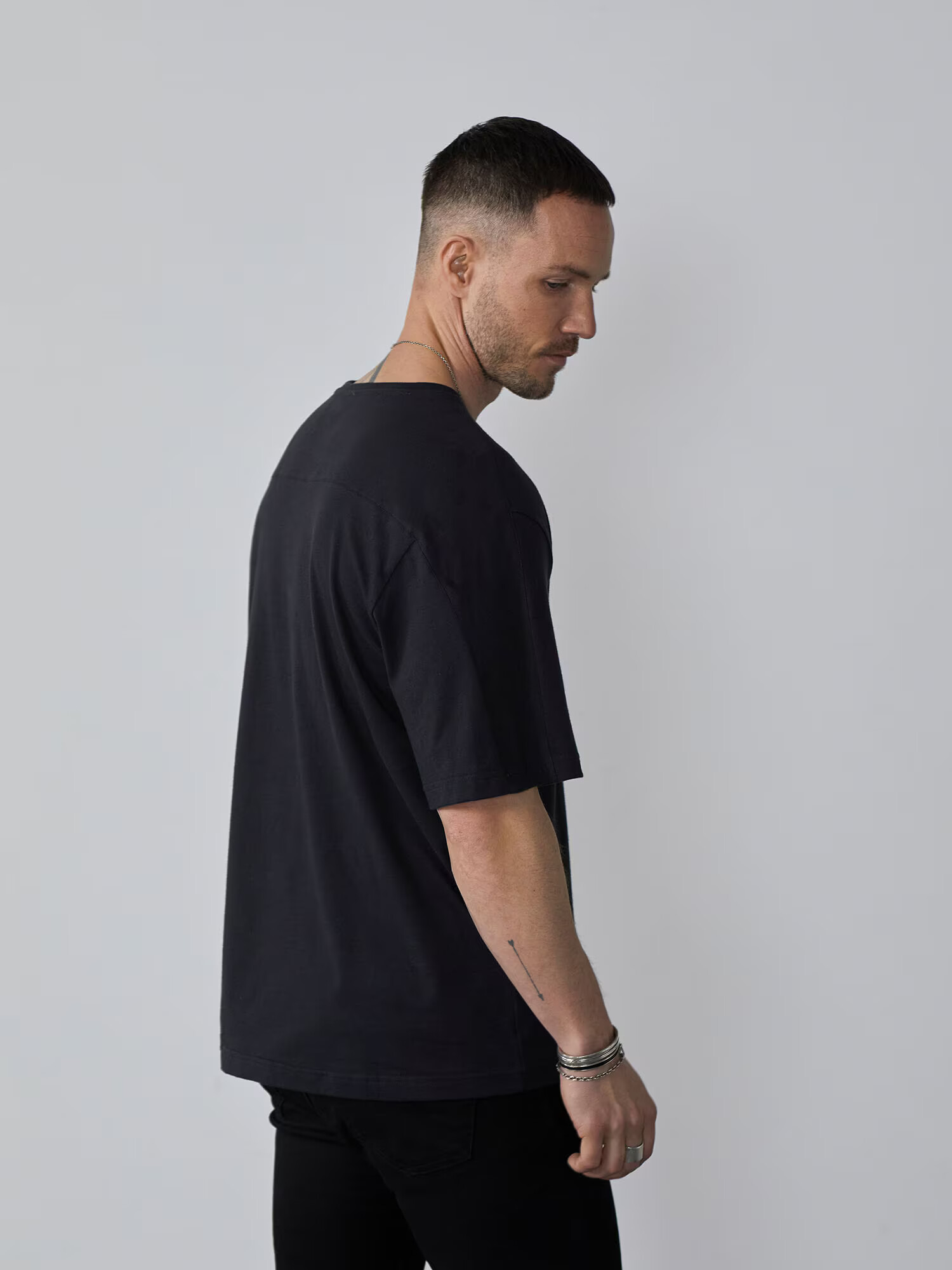 DAN FOX APPAREL Tricou 'Falk' negru - Pled.ro