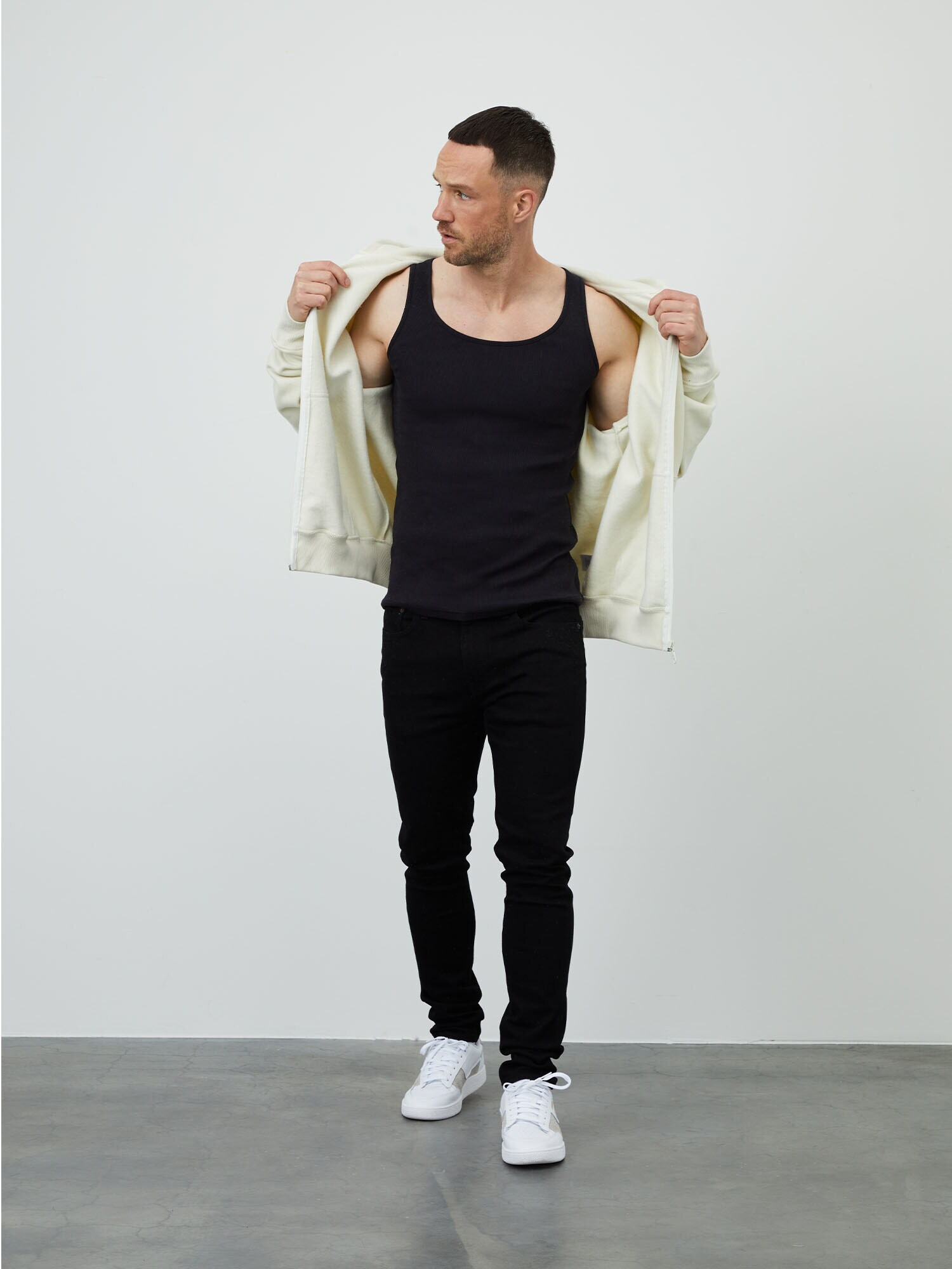 DAN FOX APPAREL Tricou 'Nick' negru - Pled.ro