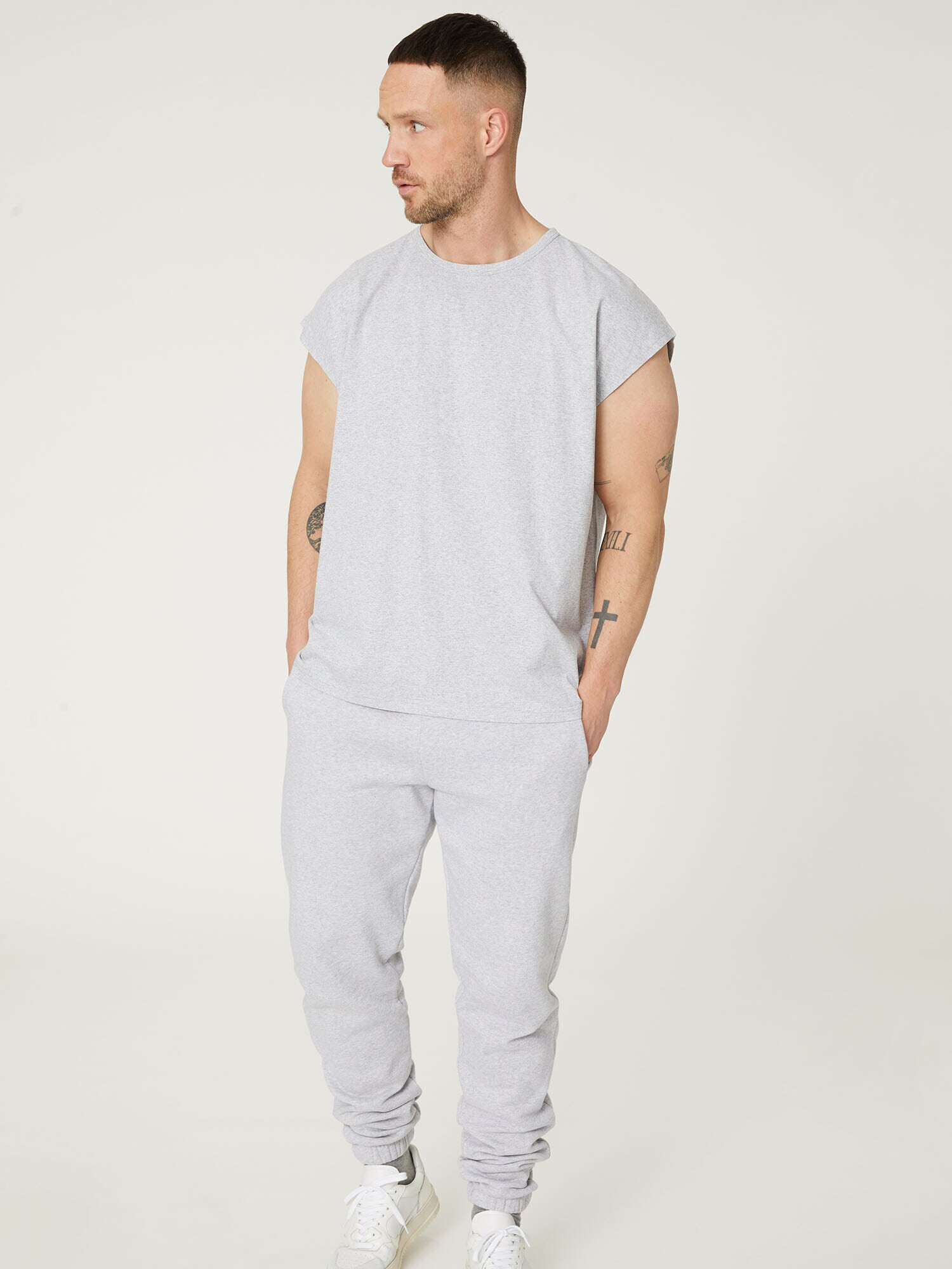 DAN FOX APPAREL Tricou 'Theo' gri deschis - Pled.ro