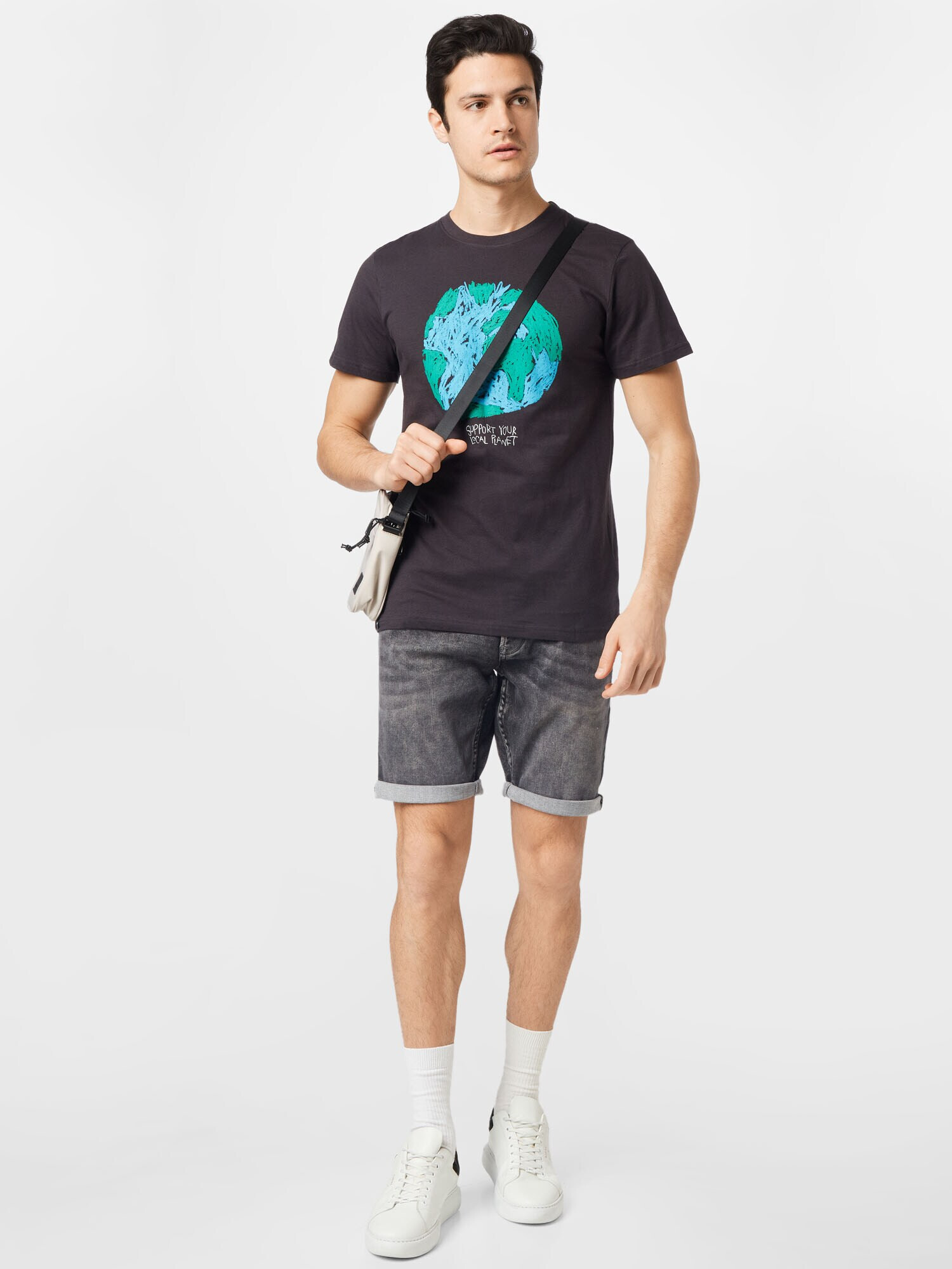 DEDICATED. Tricou 'Stockholm Crayon Globe' maro deschis / gri metalic / verde iarbă - Pled.ro