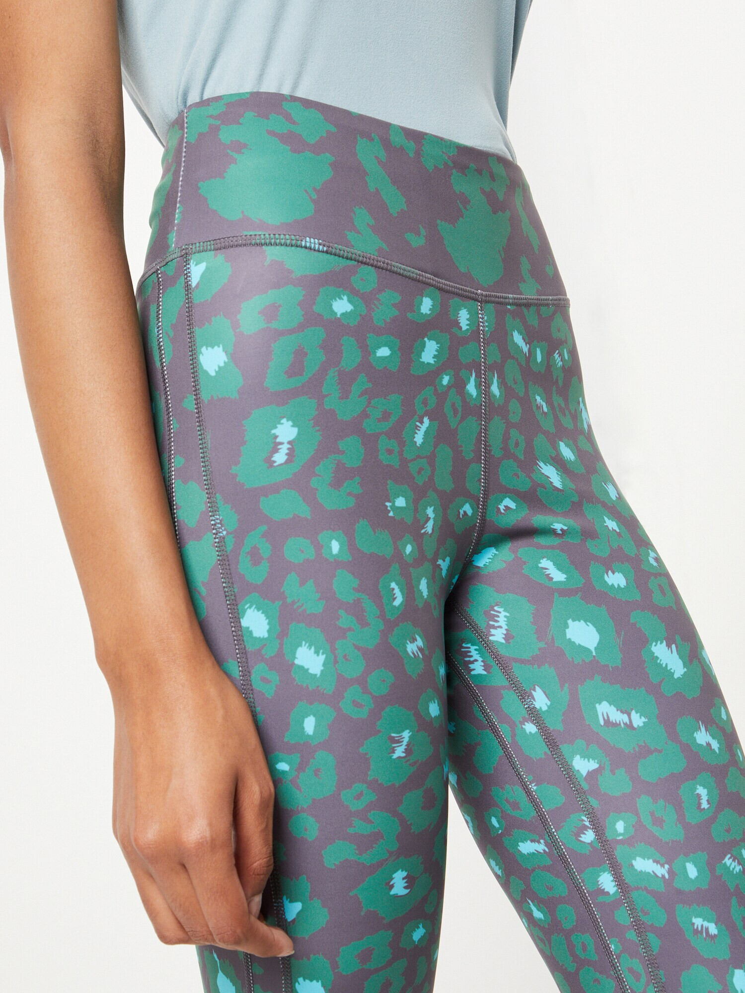 DELICATELOVE Pantaloni sport 'NADI' azur / gri / verde - Pled.ro