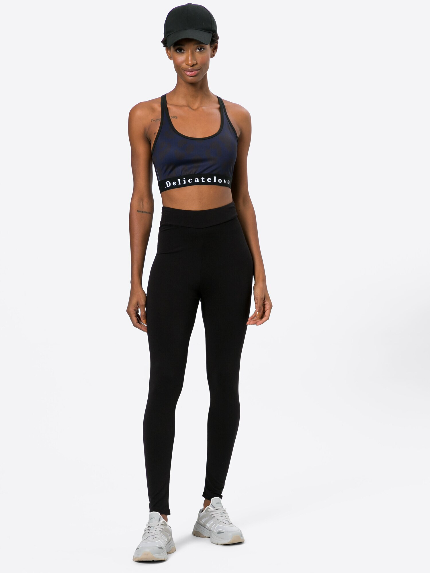 DELICATELOVE Sport top 'SHIVA' bleumarin / roșu / negru - Pled.ro