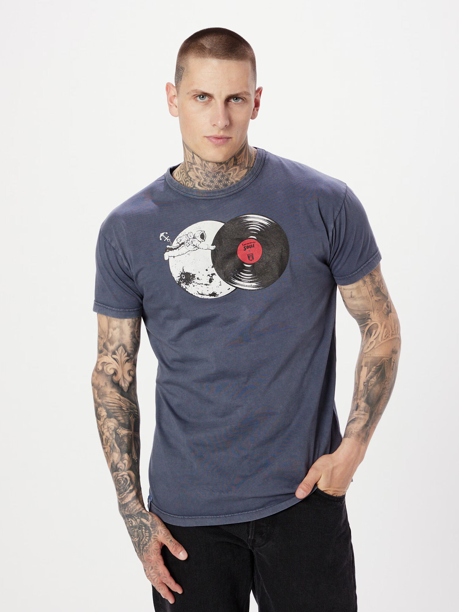 Derbe Tricou 'Vinylspace' bleumarin / roșu / negru / alb - Pled.ro