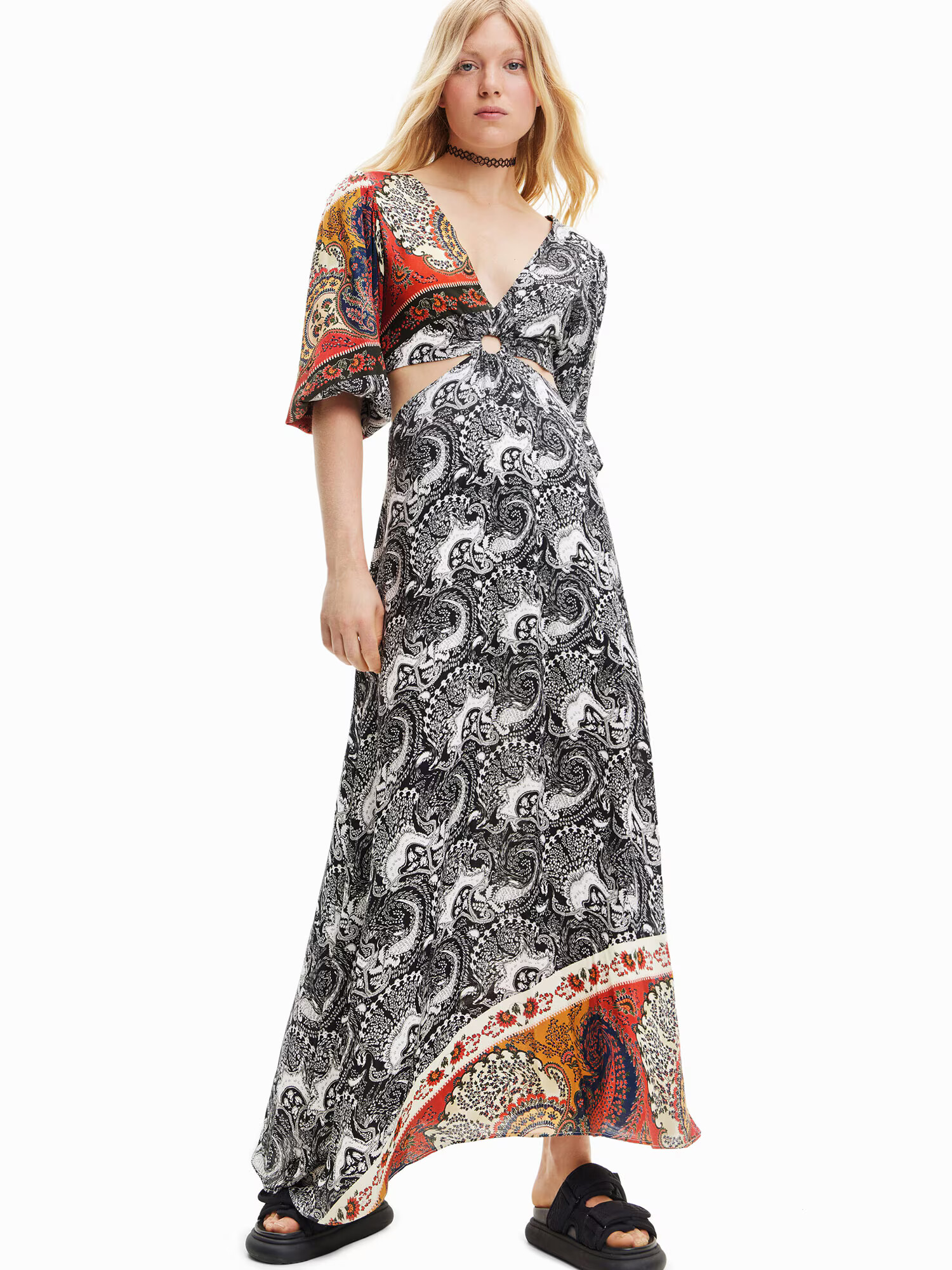 Desigual Rochie bej / sângeriu / negru / alb - Pled.ro