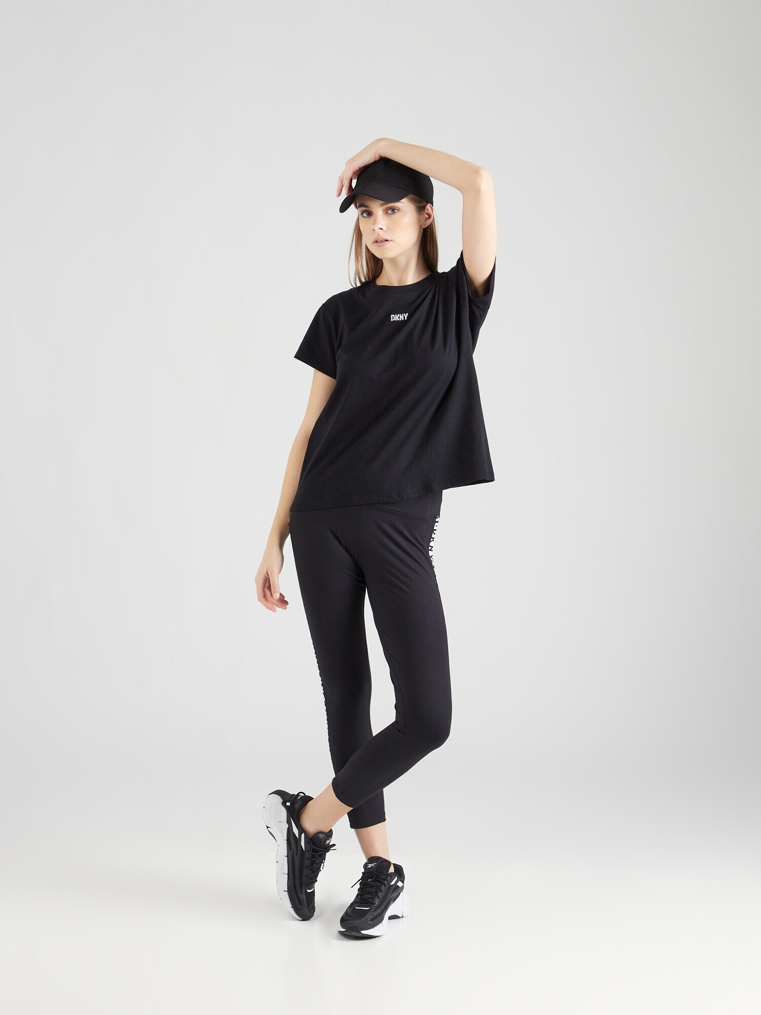 DKNY Performance Tricou negru / argintiu - Pled.ro