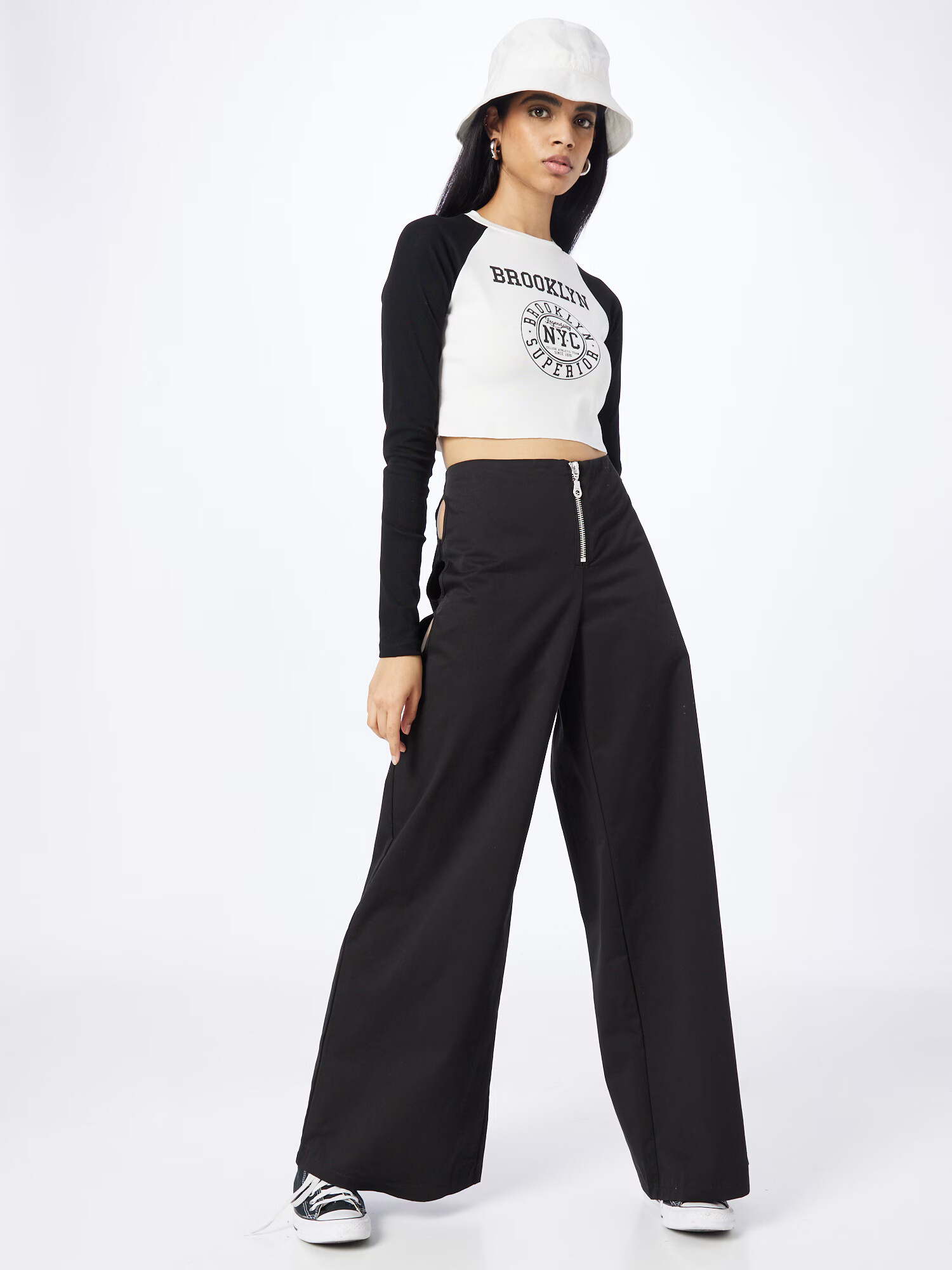 Edikted Tricou 'Brooklyn Babe' negru / alb - Pled.ro