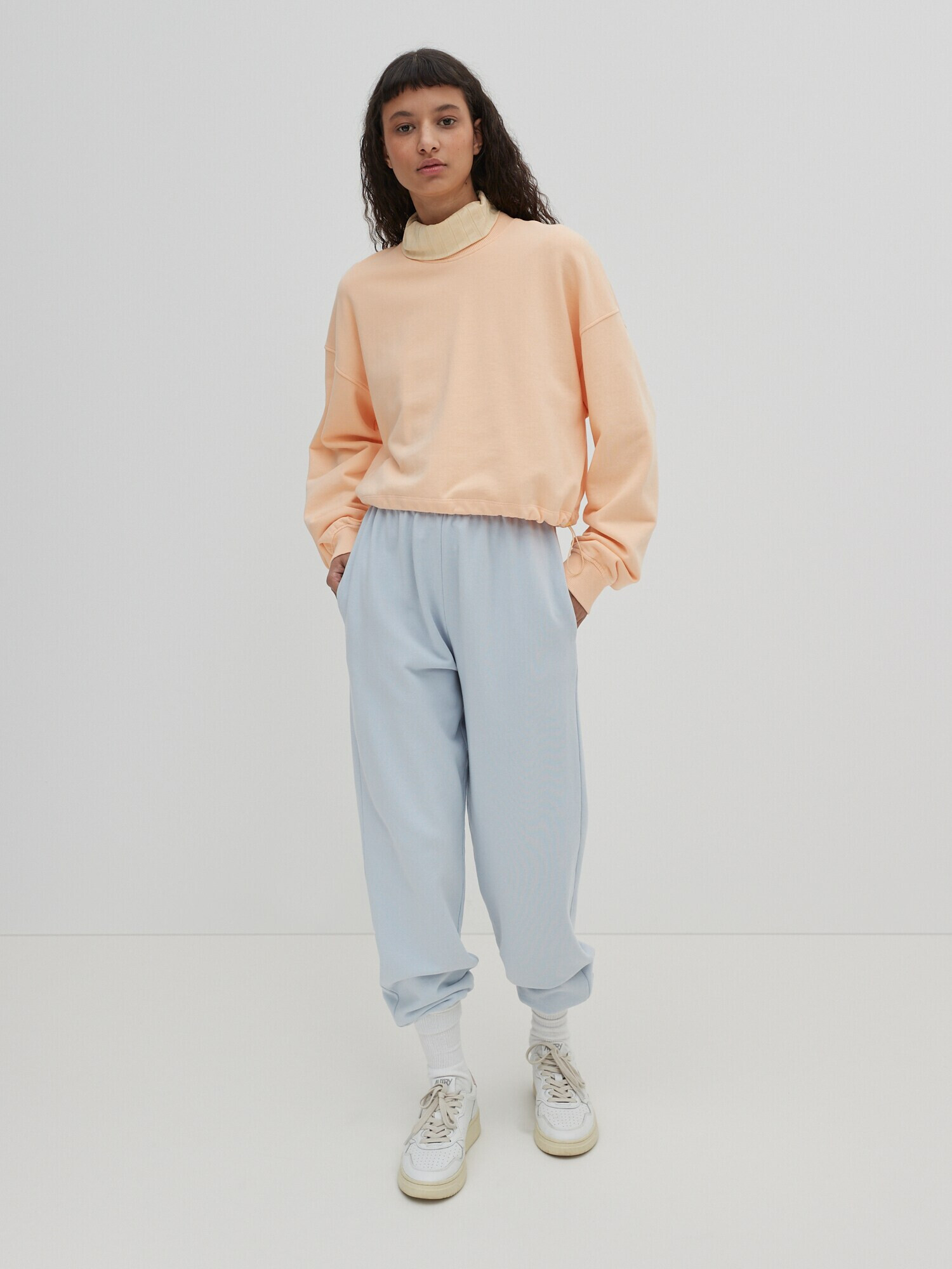 EDITED Pantaloni 'Riley' albastru pastel - Pled.ro