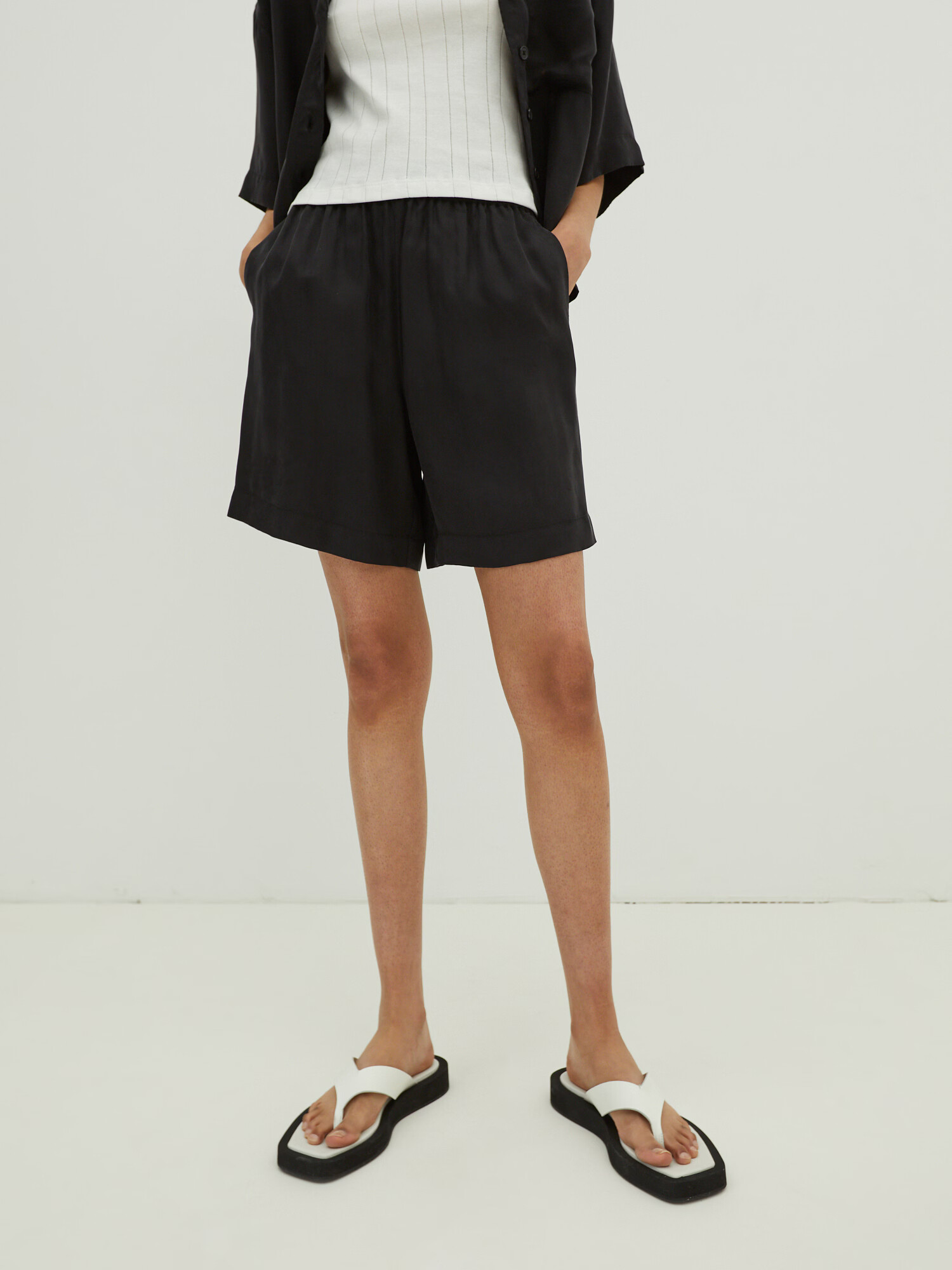 EDITED Pantaloni 'Zoey' negru - Pled.ro