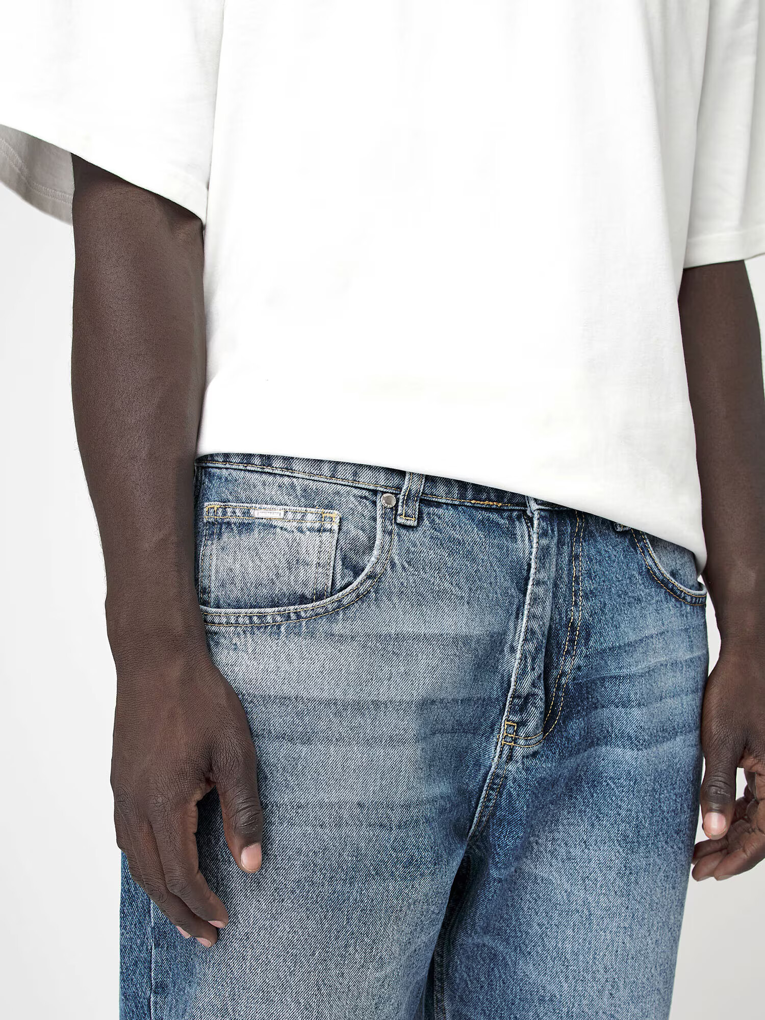 EIGHTYFIVE Jeans 'Carrot' albastru denim - Pled.ro