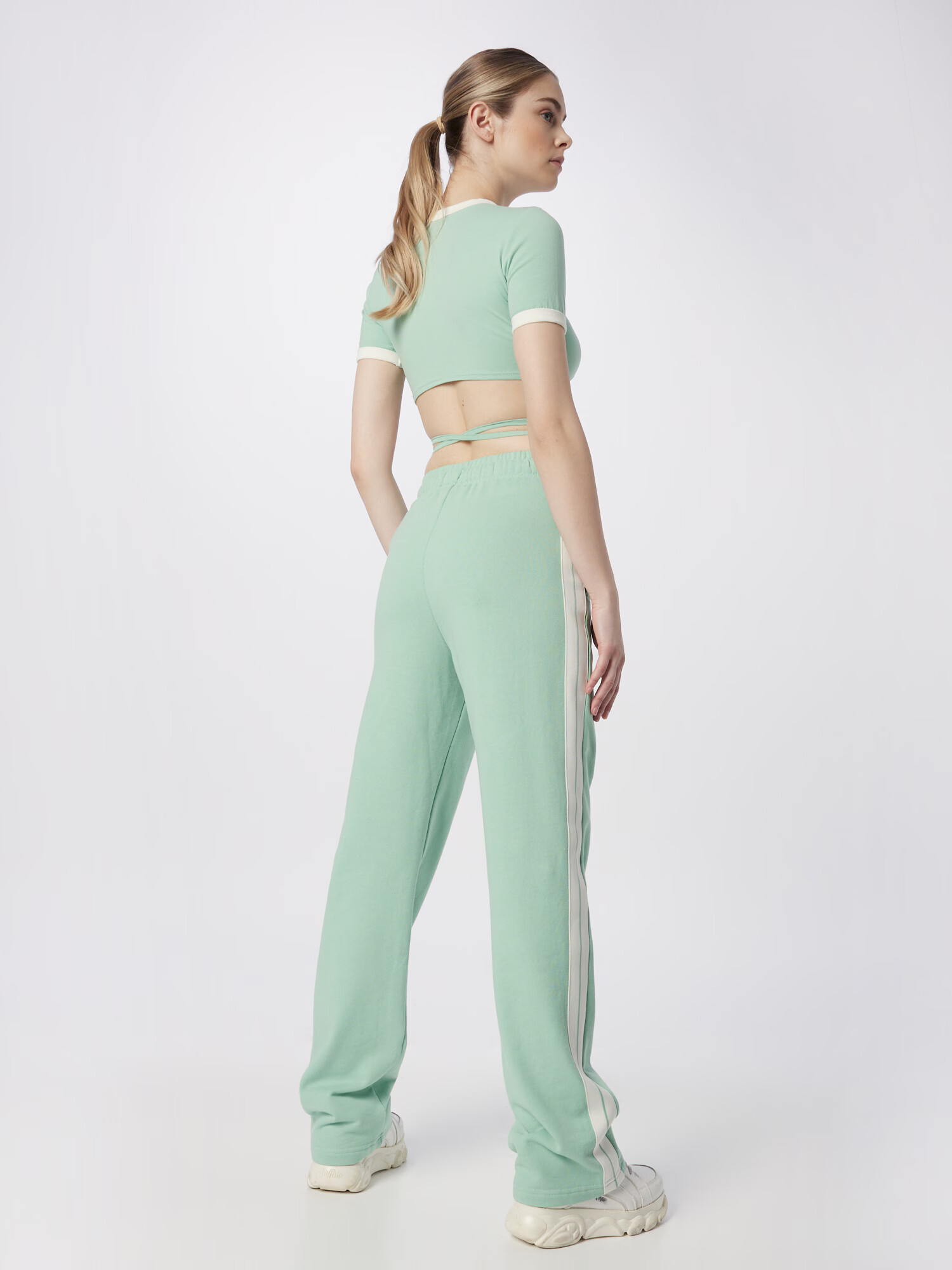 ELLESSE Pantaloni 'Jance' crem / verde mentă - Pled.ro