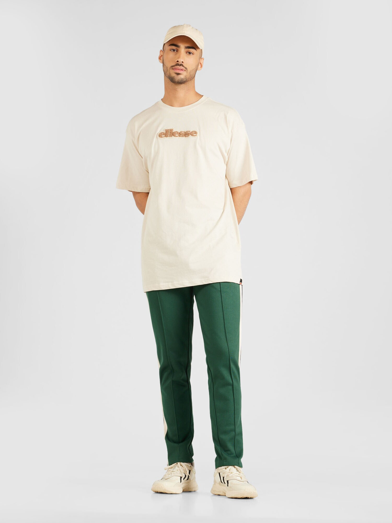 ELLESSE Pantaloni 'Luxor' verde iarbă / negru / alb - Pled.ro