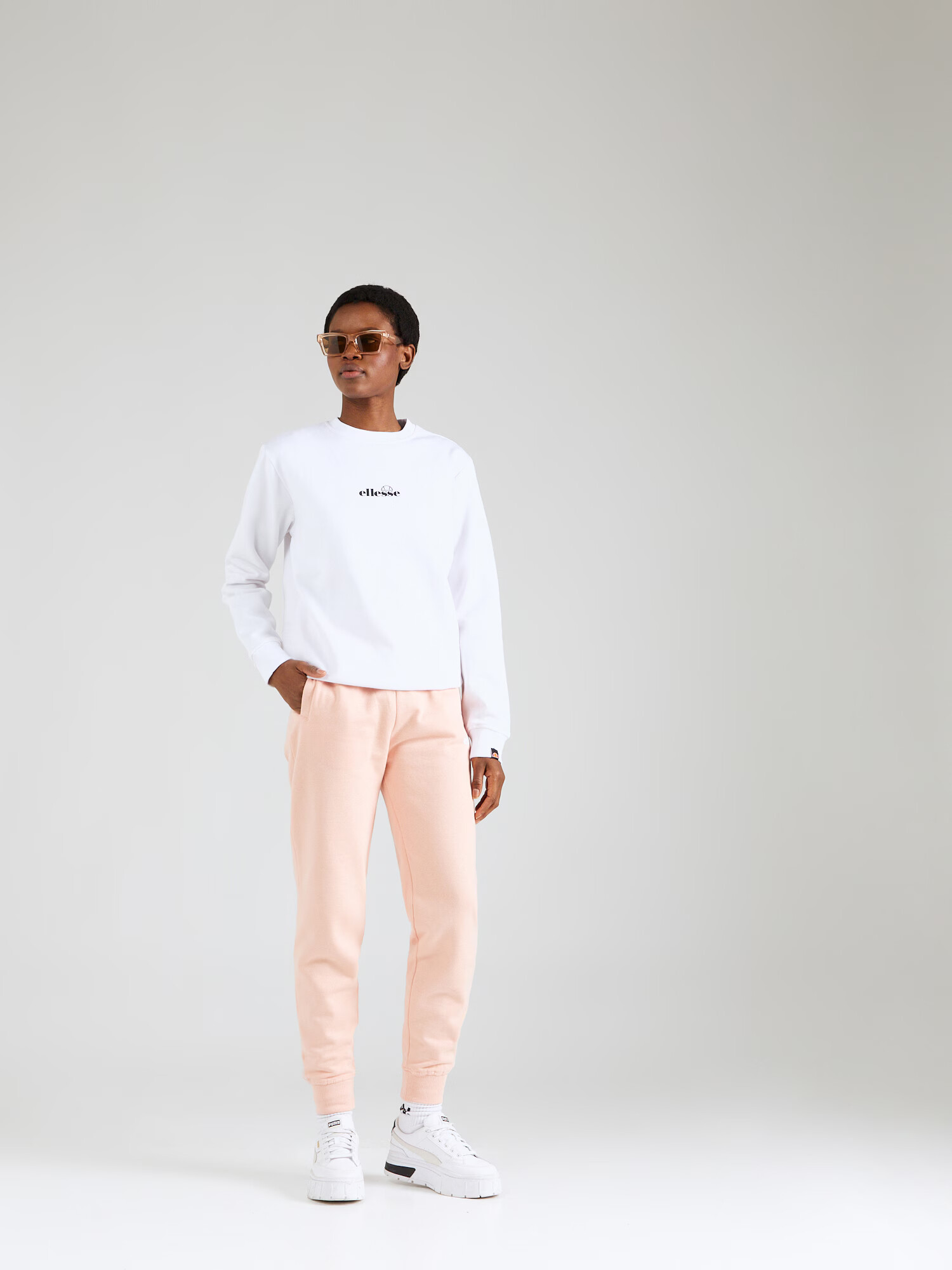 ELLESSE Pantaloni 'Marjana' roz deschis / alb murdar - Pled.ro