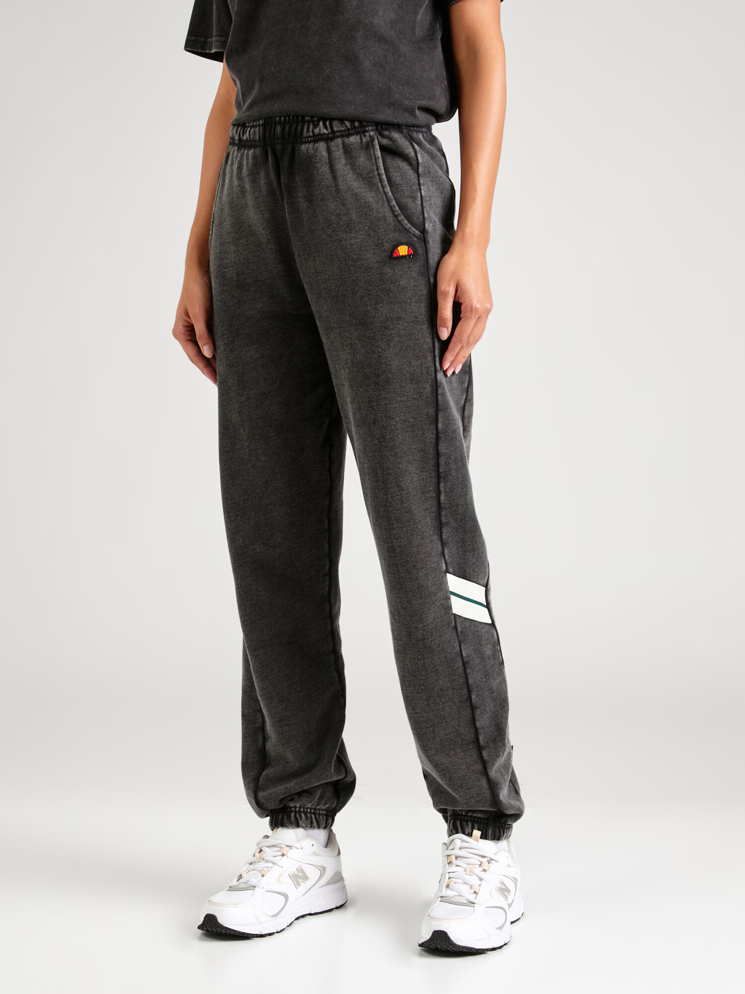 ELLESSE Pantaloni 'Reah' portocaliu mandarină / roșu rodie / negru / argintiu - Pled.ro