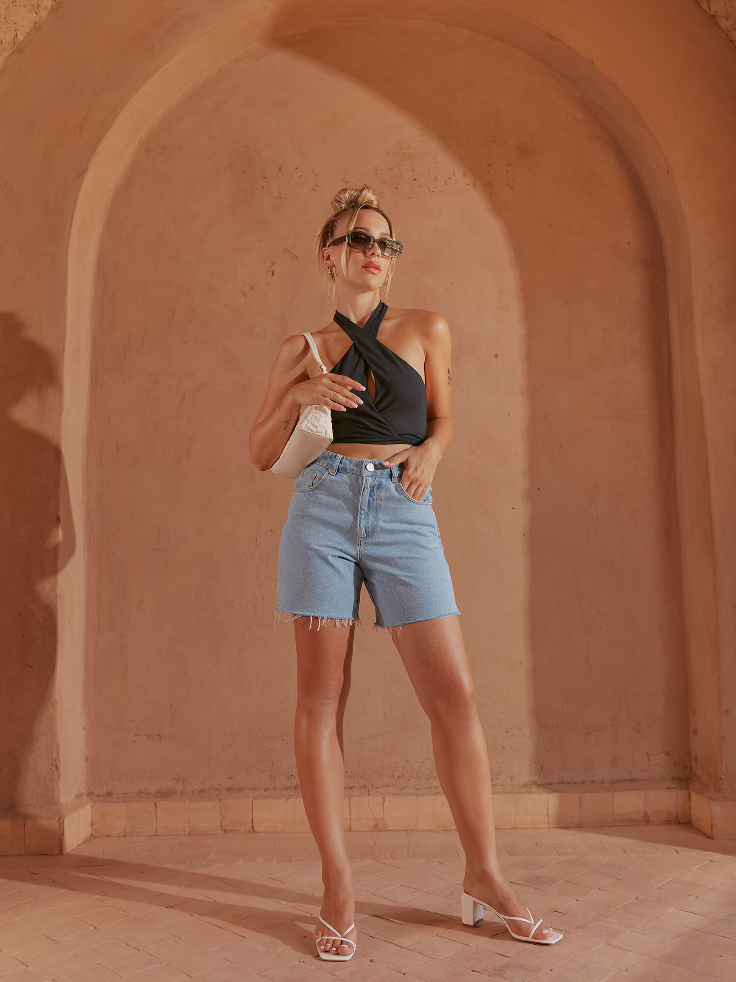 Ema Louise x ABOUT YOU Jeans 'Frieda' albastru - Pled.ro