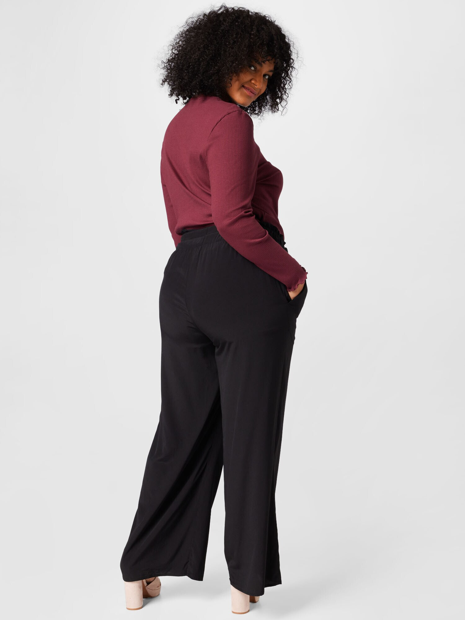 Esprit Curves Pantaloni negru - Pled.ro