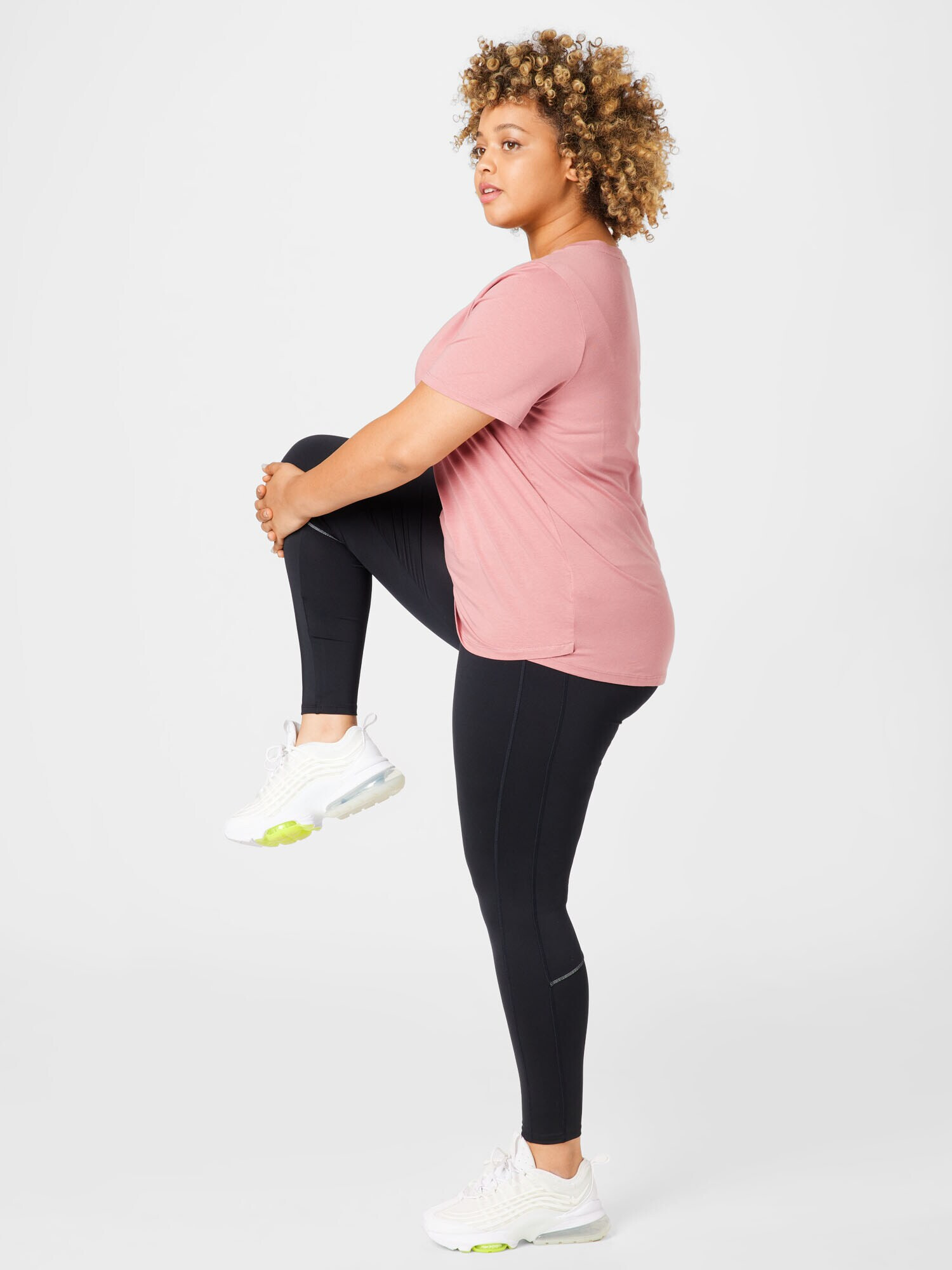 Esprit Sport Curvy Tricou funcțional rosé - Pled.ro