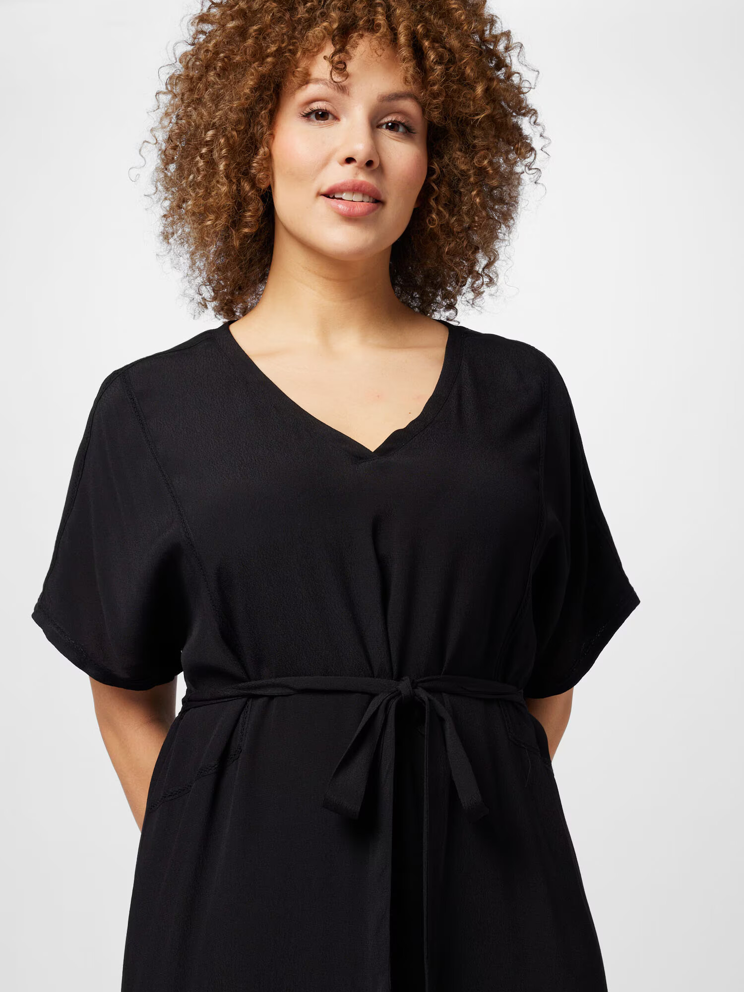 EVOKED Rochie 'MESIAN' negru - Pled.ro