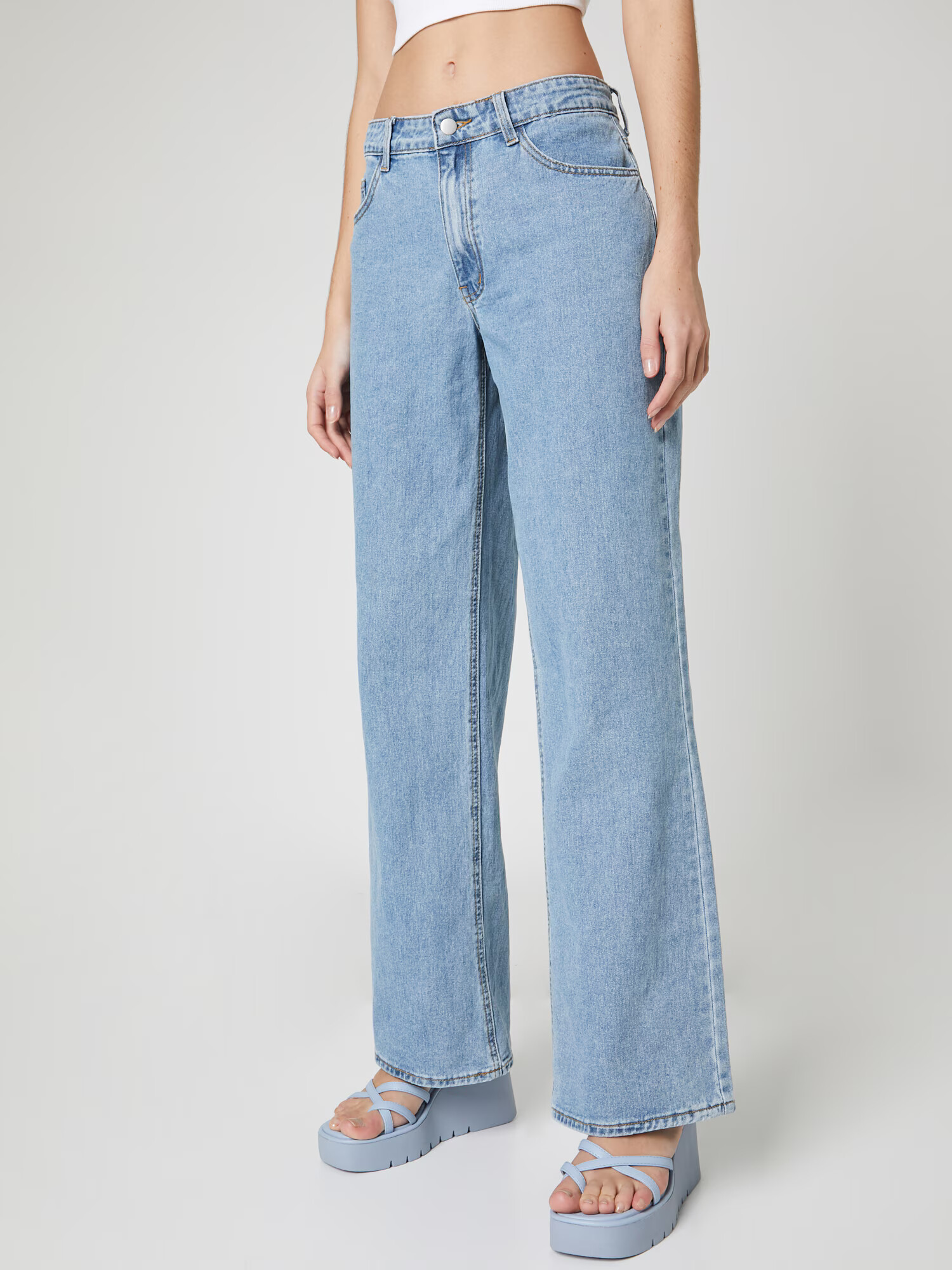 florence by mills exclusive for ABOUT YOU Jeans 'Daze Dreaming' albastru denim - Pled.ro