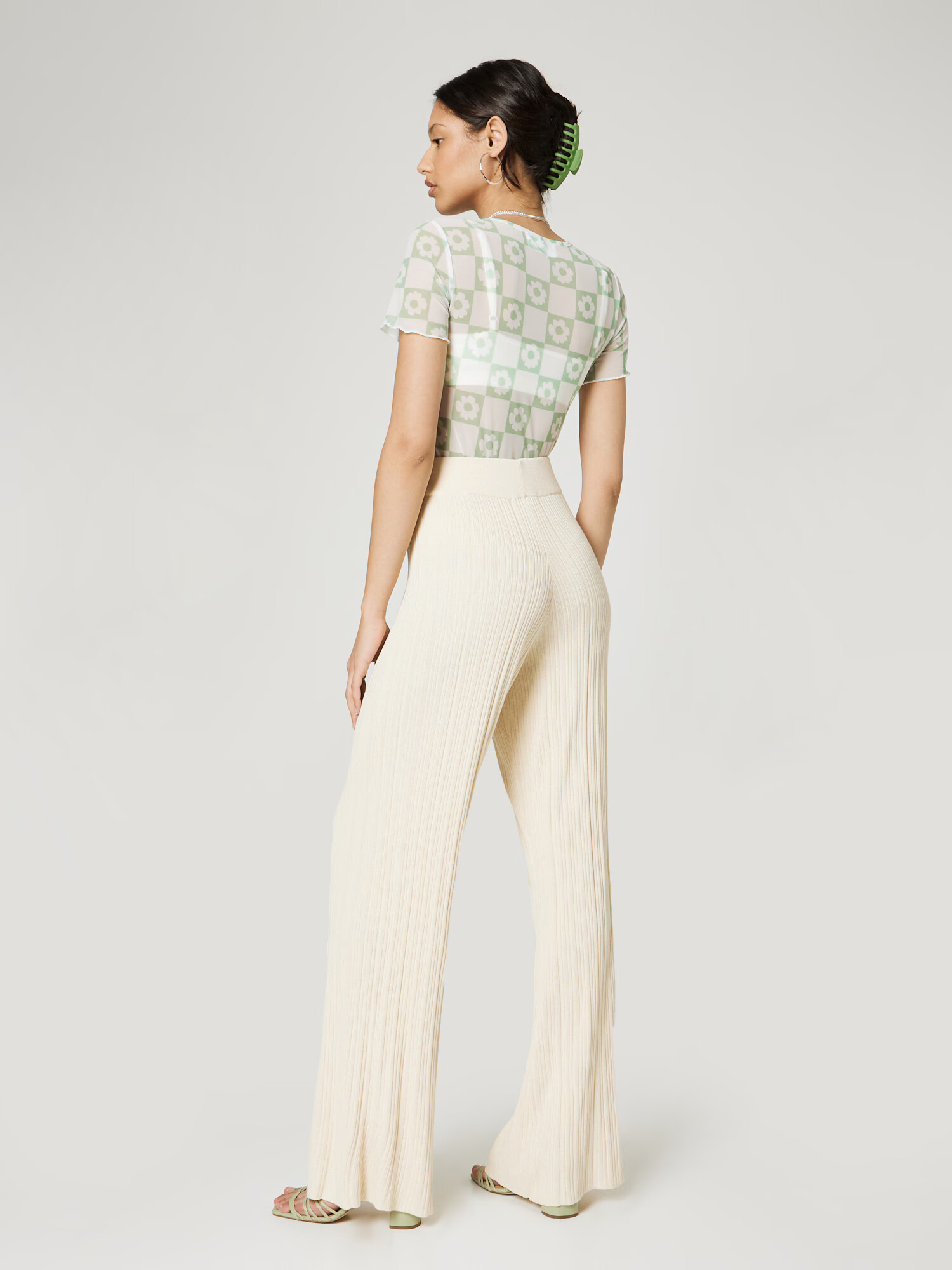 florence by mills exclusive for ABOUT YOU Pantaloni 'Brisk' bej - Pled.ro