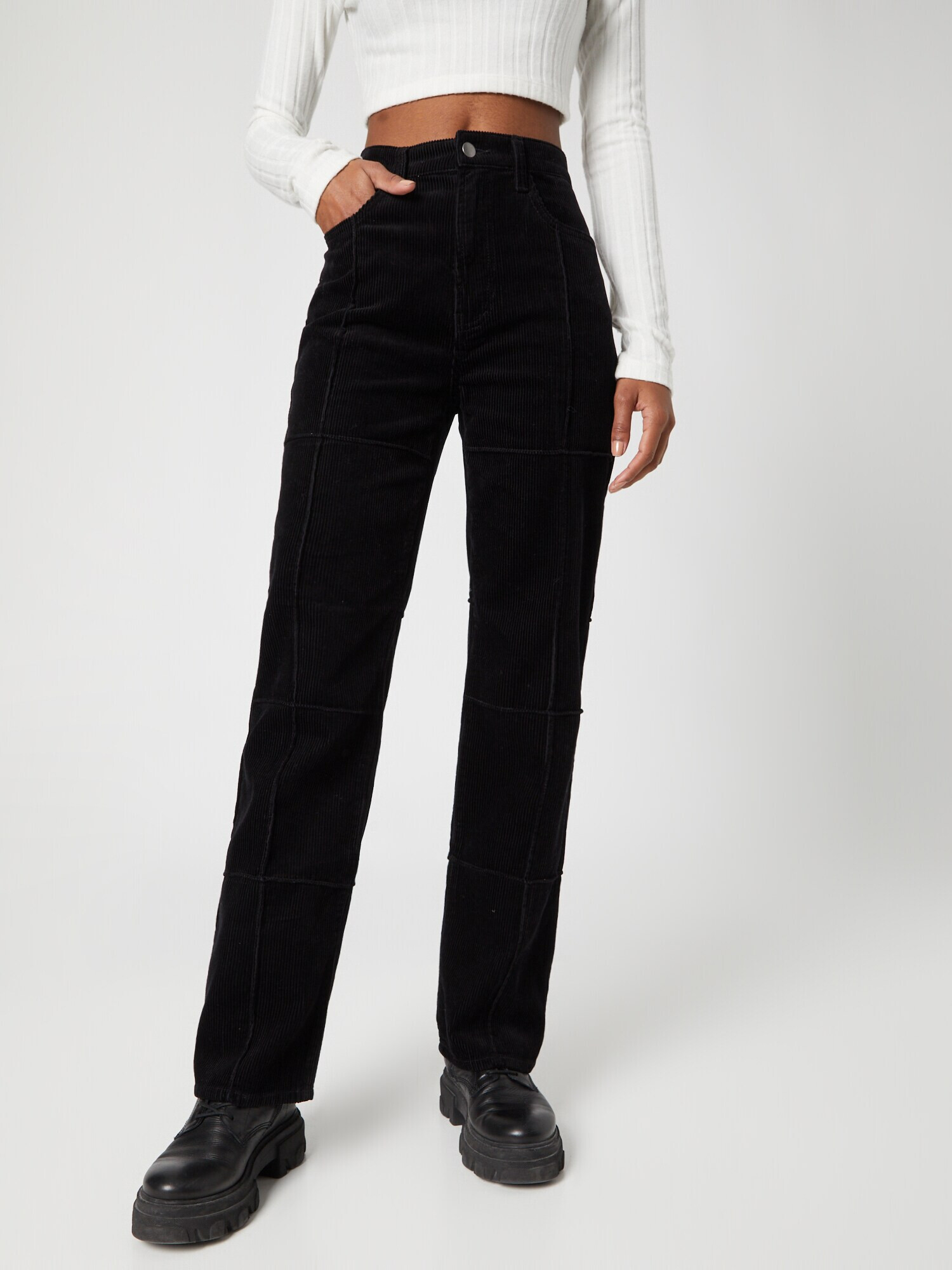 florence by mills exclusive for ABOUT YOU Pantaloni 'Foxglove' negru - Pled.ro